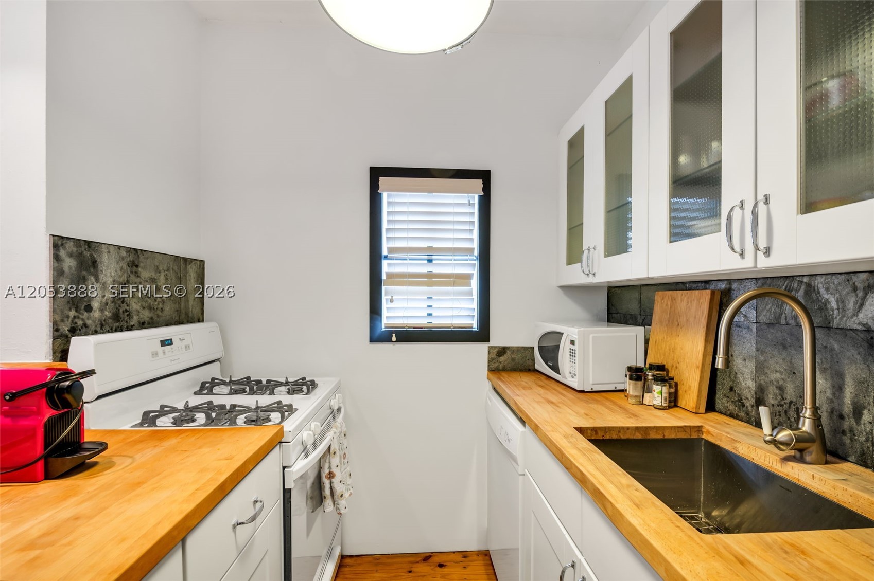 LINCOLN PLACE CONDO - Residential