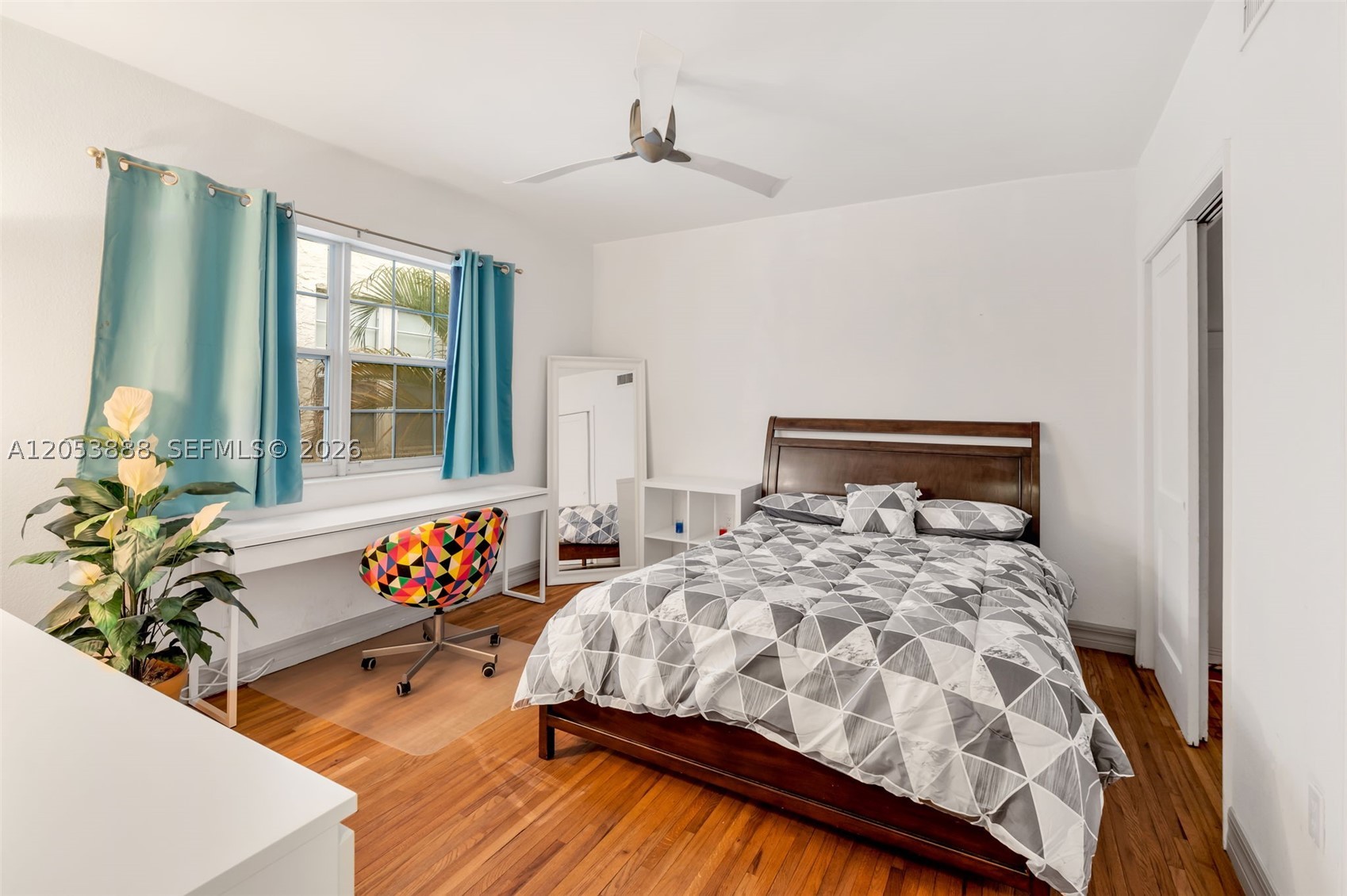LINCOLN PLACE CONDO - Residential