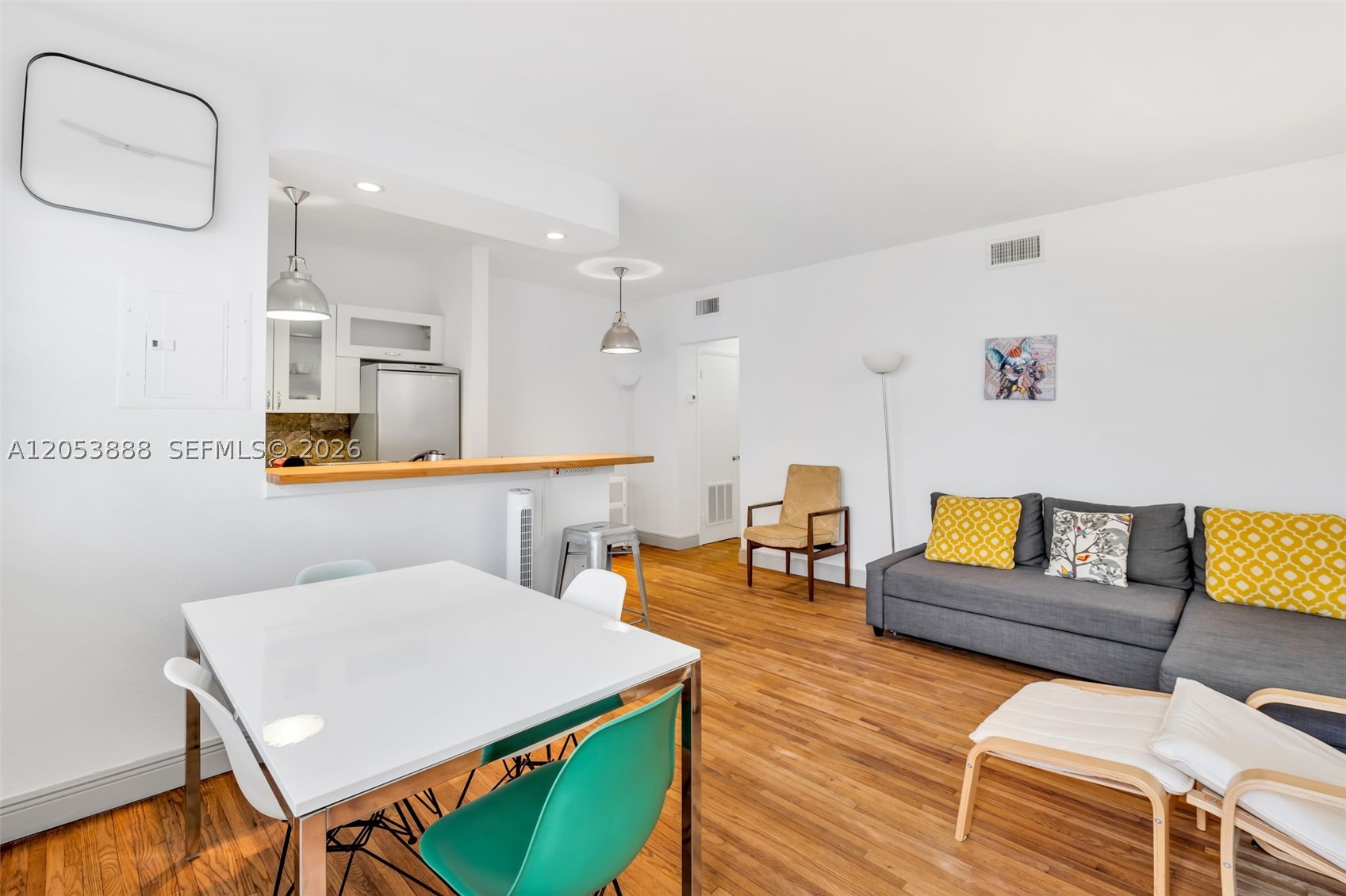 LINCOLN PLACE CONDO - Residential