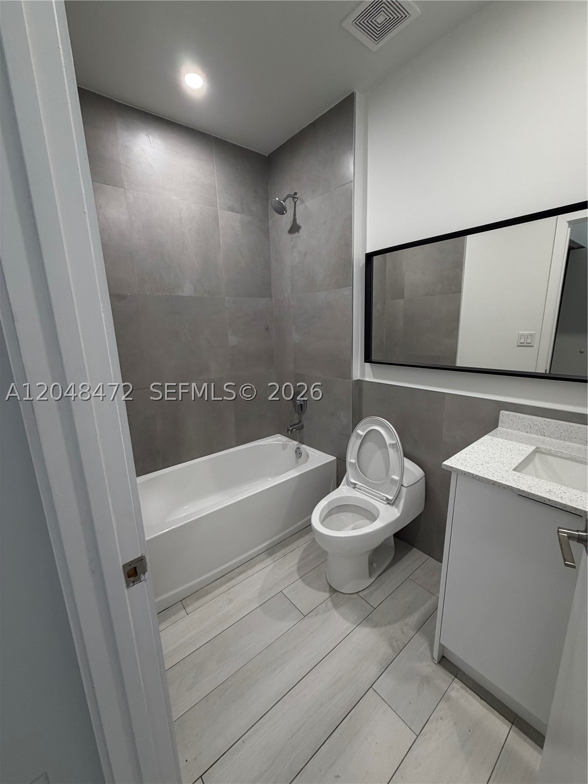 HIALEAH 13TH ADDN AM PL R - Residential Lease