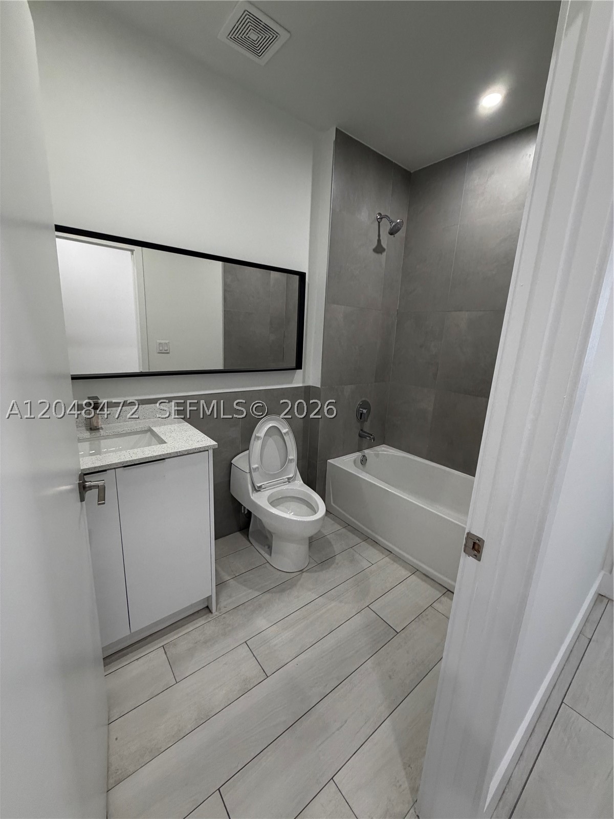 HIALEAH 13TH ADDN AM PL R - Residential Lease