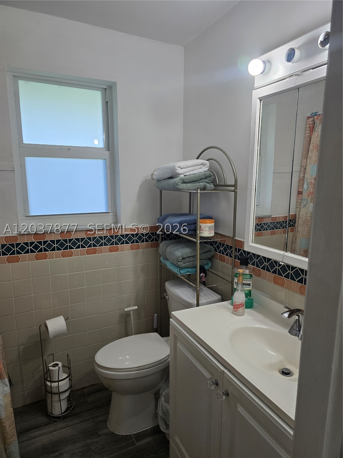MARK MANOR PINES SEC ONE - Residential