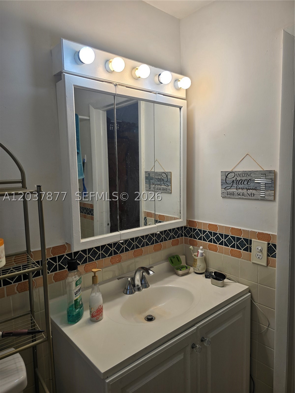 MARK MANOR PINES SEC ONE - Residential
