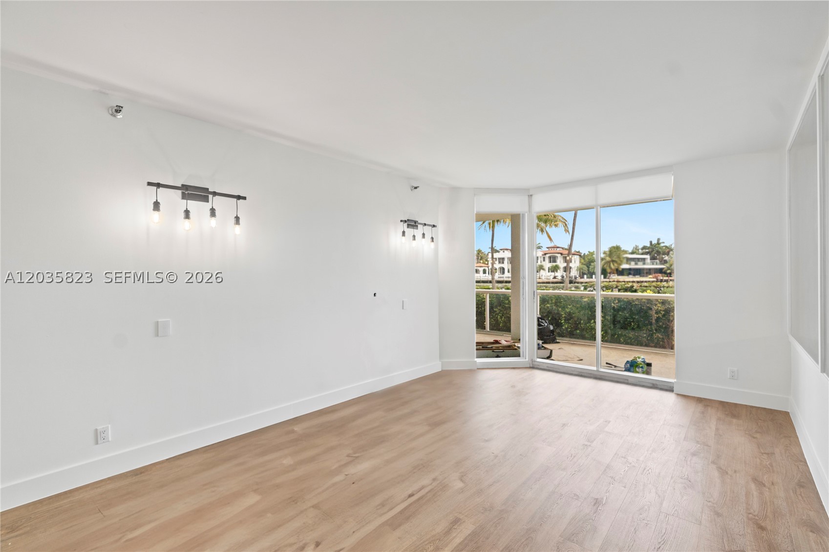 ONE ISLAND PLACE CONDO 1 - Residential