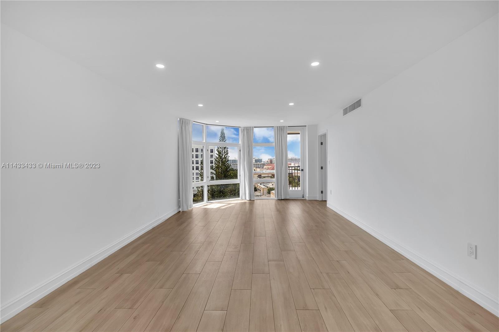BONAVIDA CONDO - Residential Lease