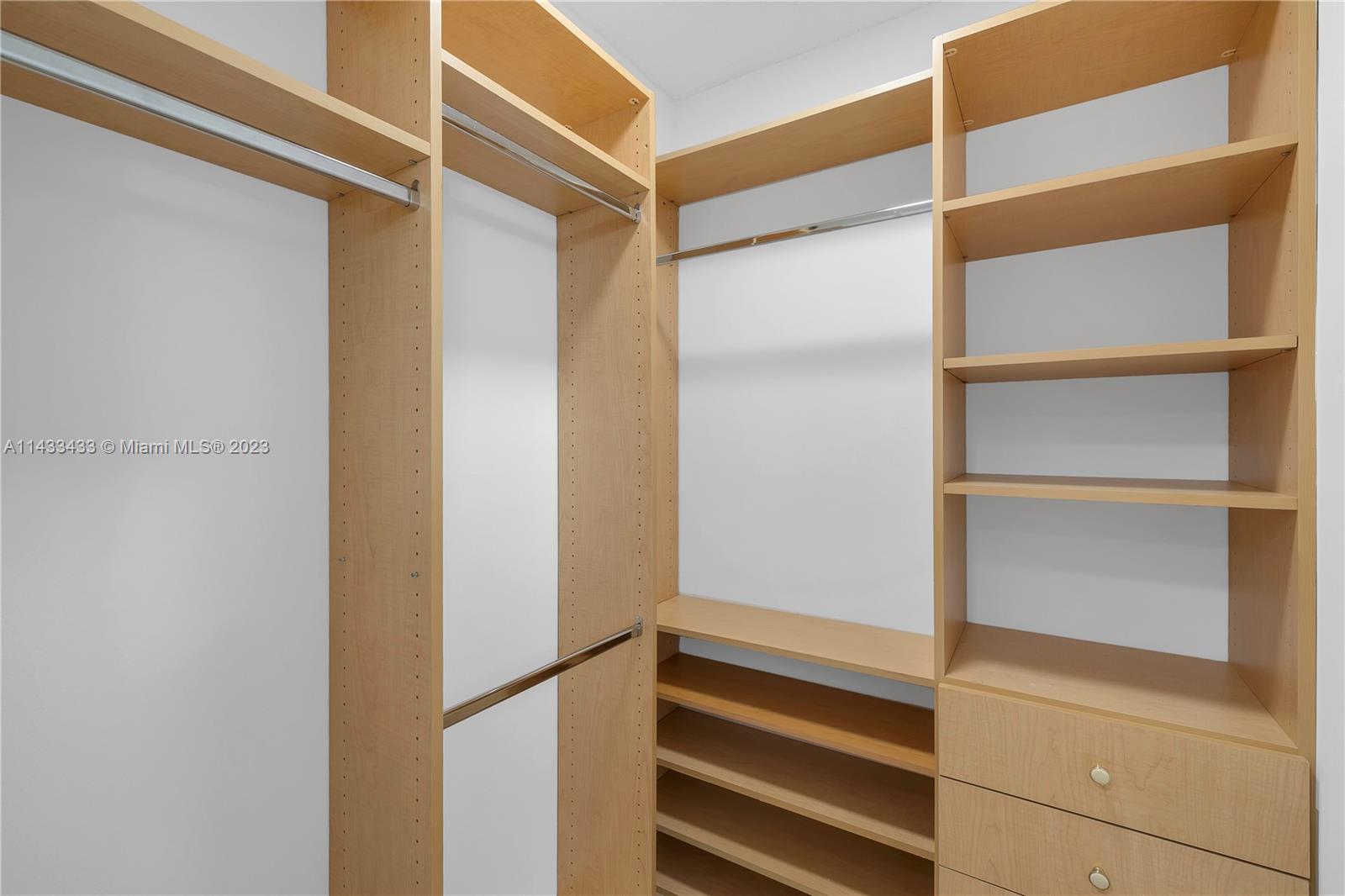 BONAVIDA CONDO - Residential Lease