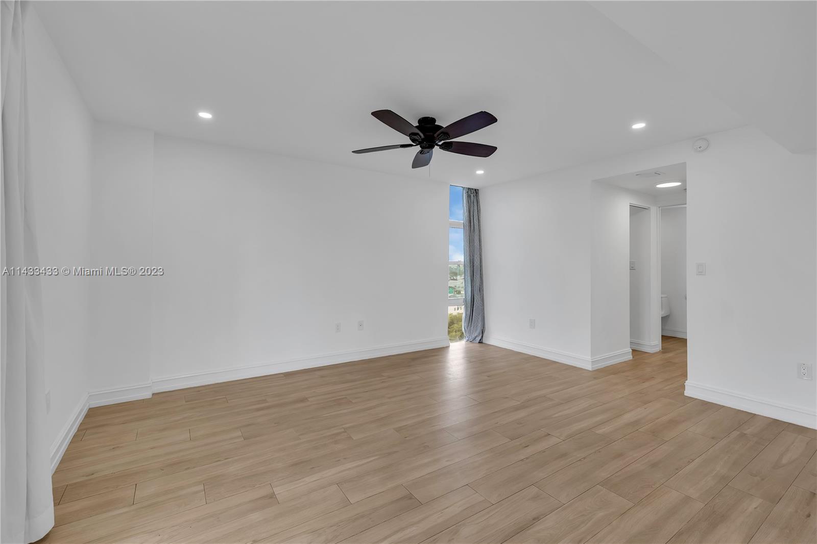 BONAVIDA CONDO - Residential Lease