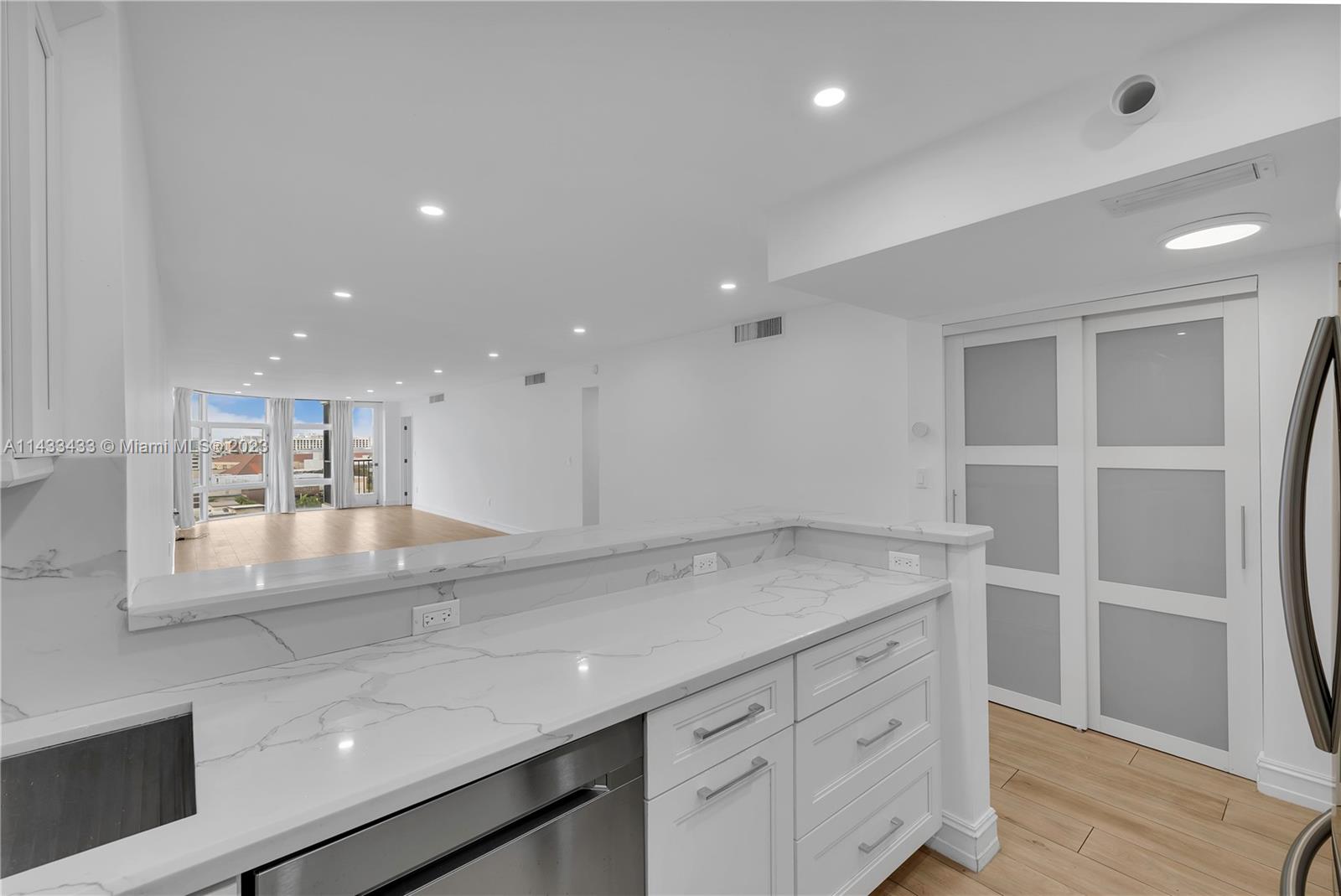 BONAVIDA CONDO - Residential Lease
