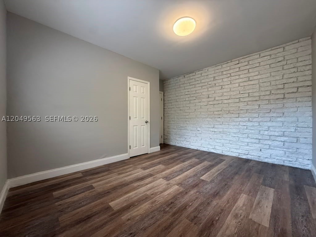 W MIAMI SHORES SEC B - Residential Lease