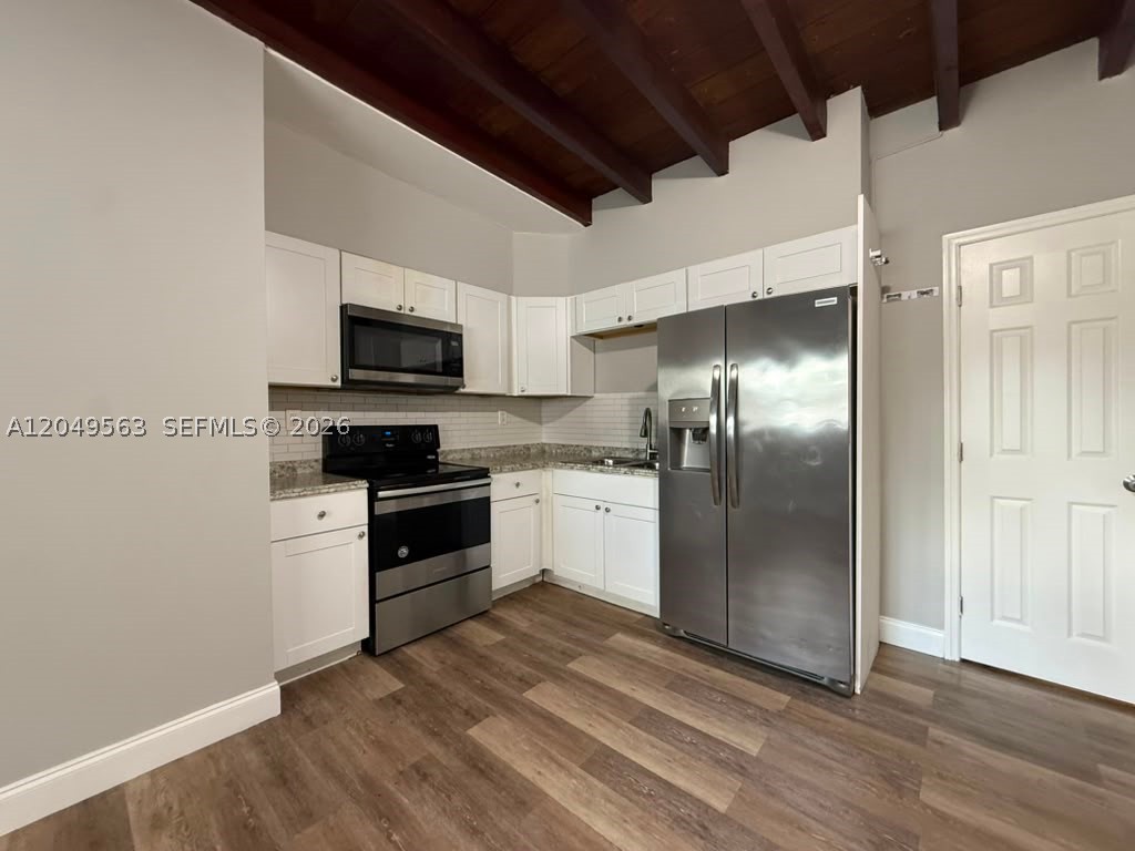 W MIAMI SHORES SEC B - Residential Lease