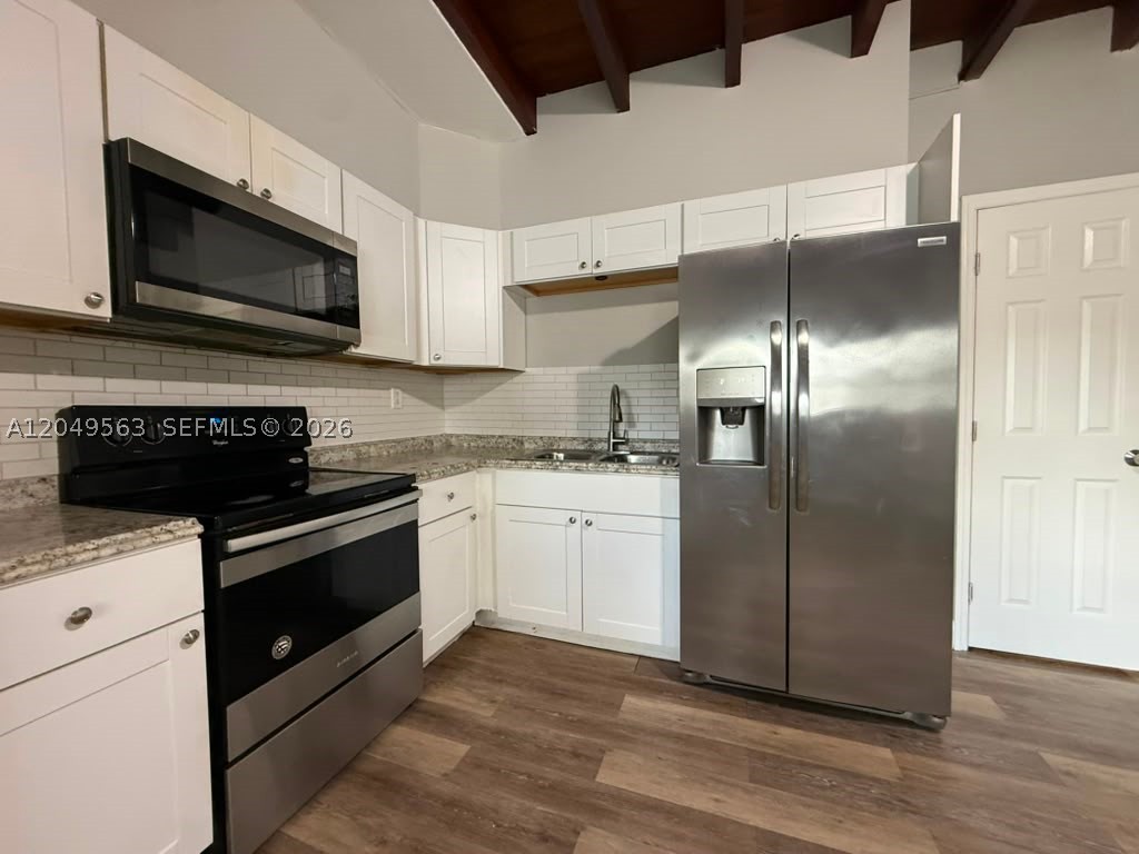 W MIAMI SHORES SEC B - Residential Lease