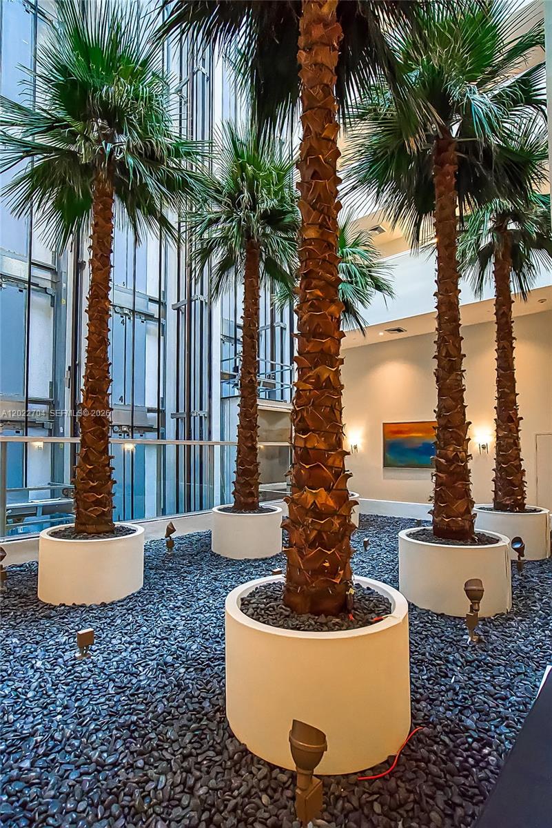 THE ATRIUM AT AVENTURA CO - Residential
