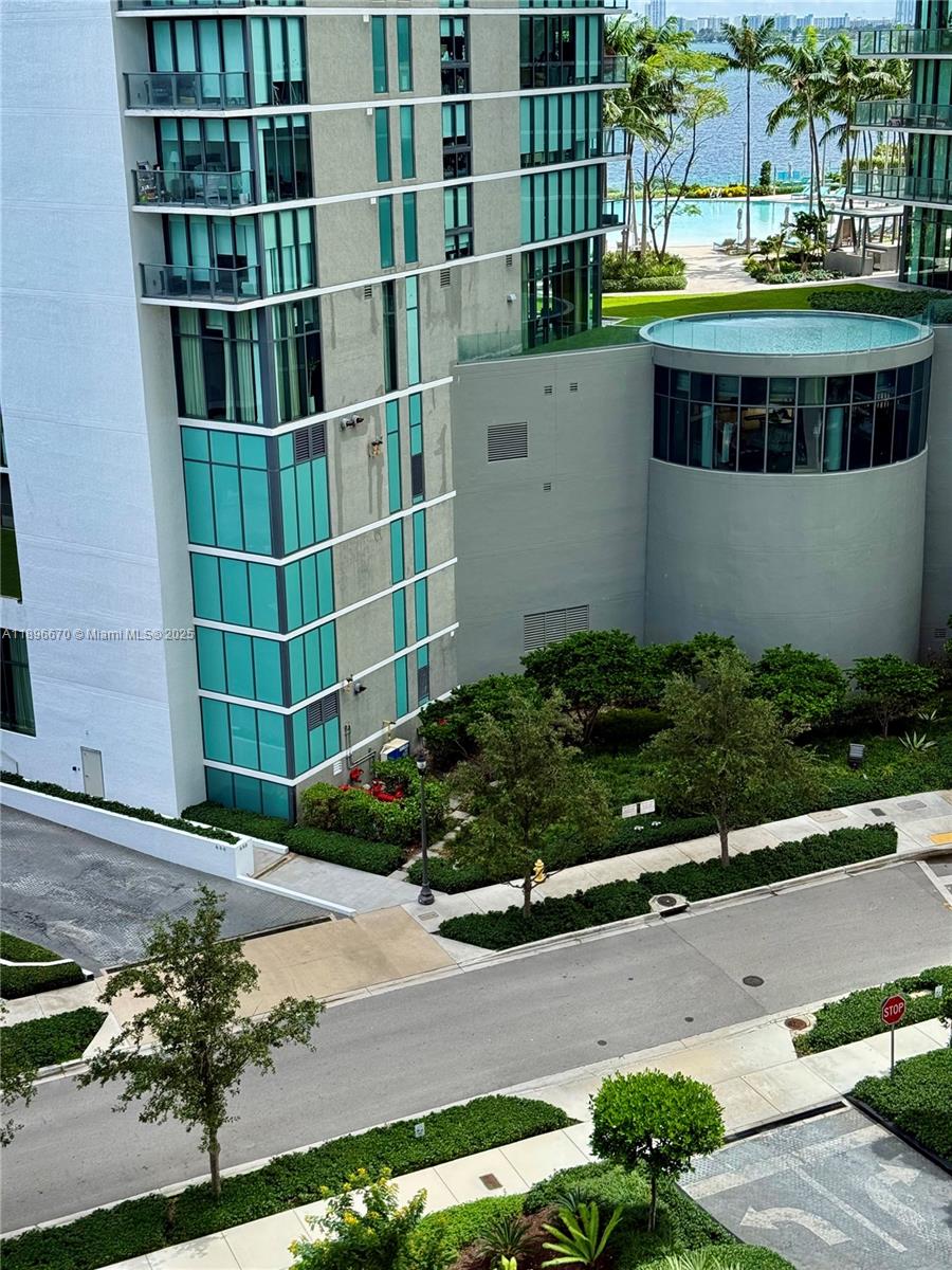 PARAISO BAYVIEWS CONDO - Residential