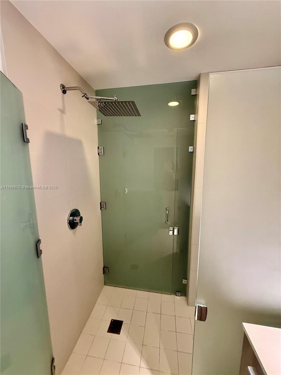 PARAISO BAYVIEWS CONDO - Residential