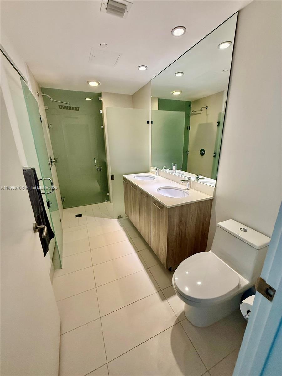 PARAISO BAYVIEWS CONDO - Residential