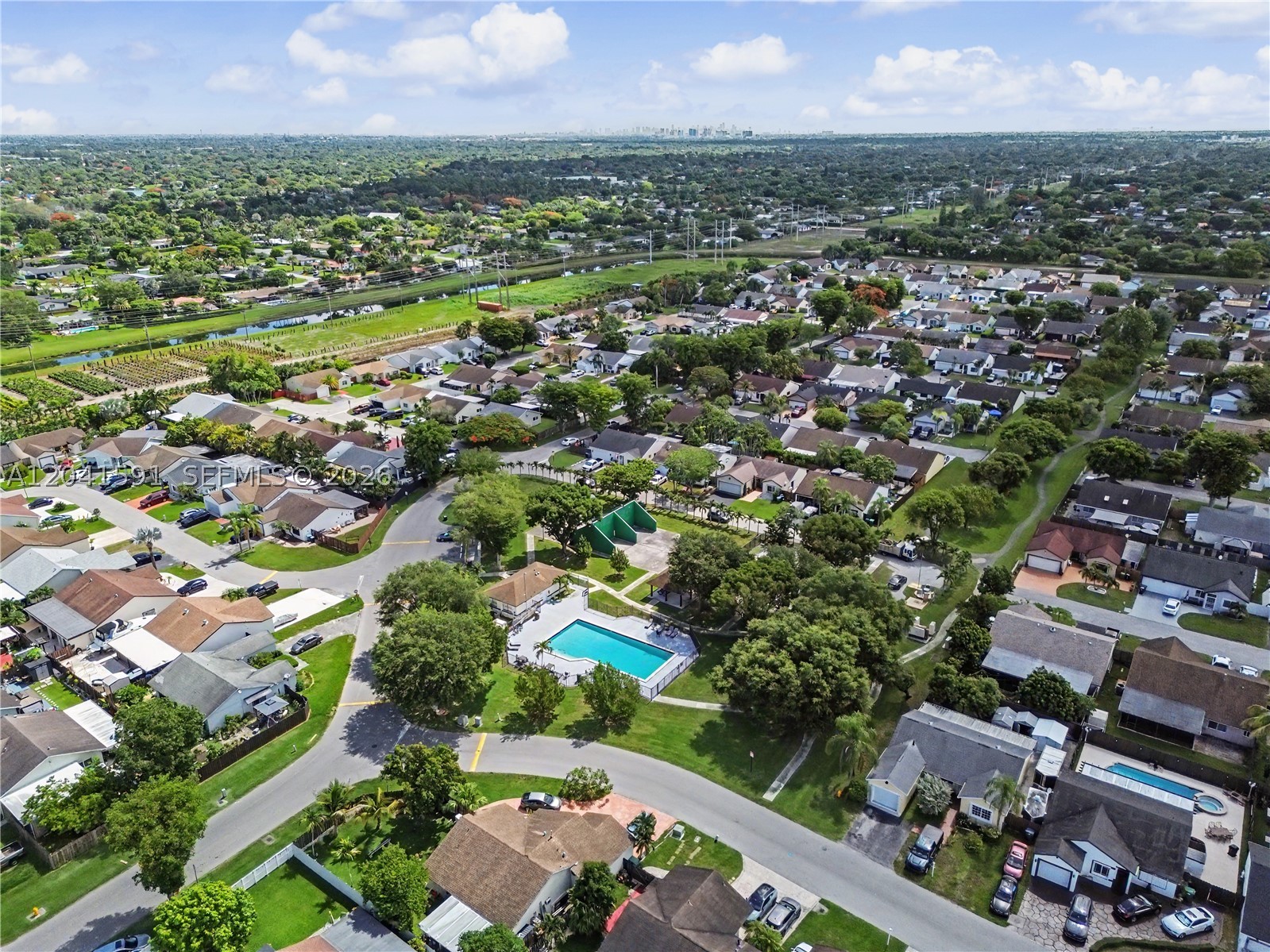 EDGEWATER PARK - Residential