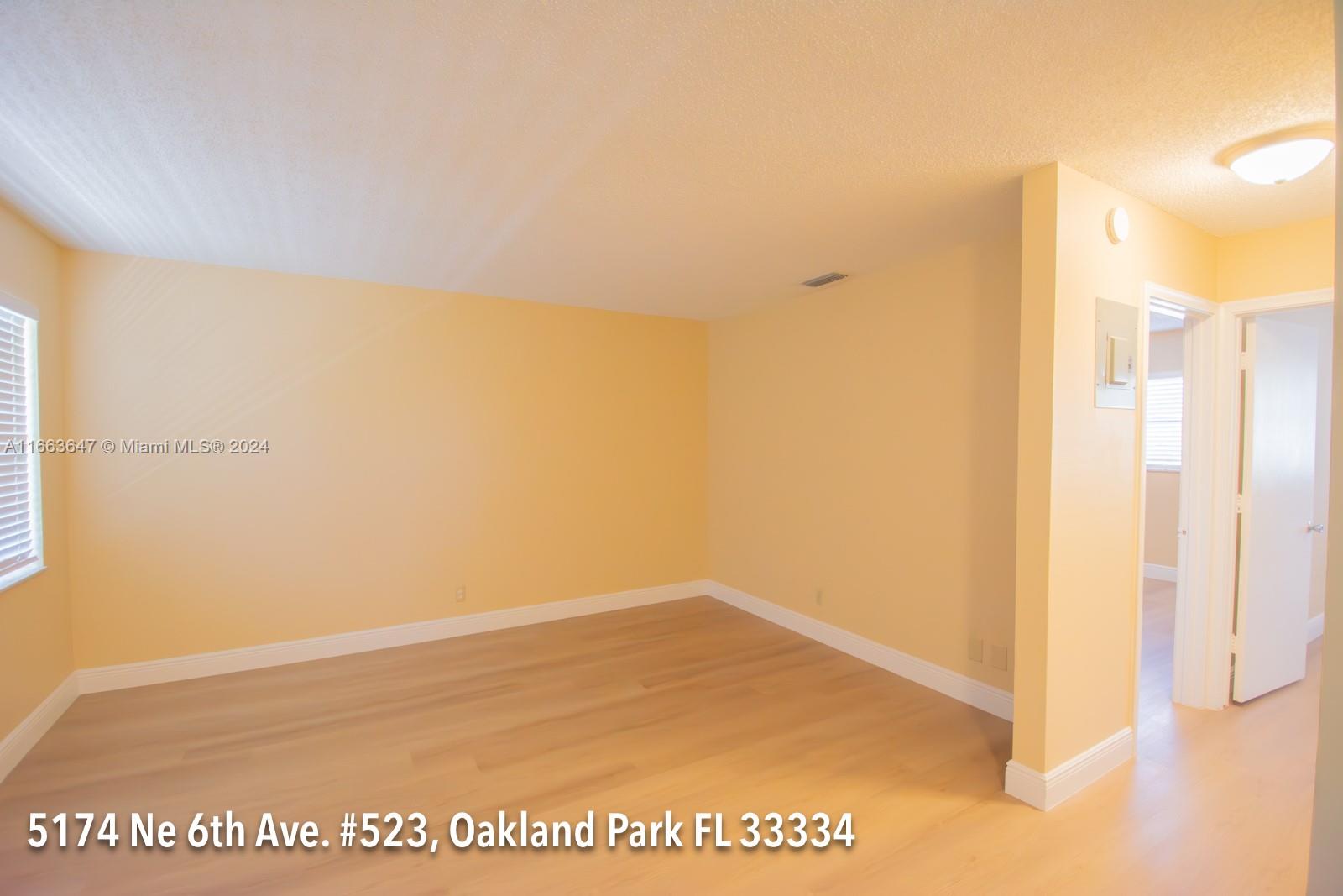 VILLAGE PARK AT OAKLAND C - Residential Lease