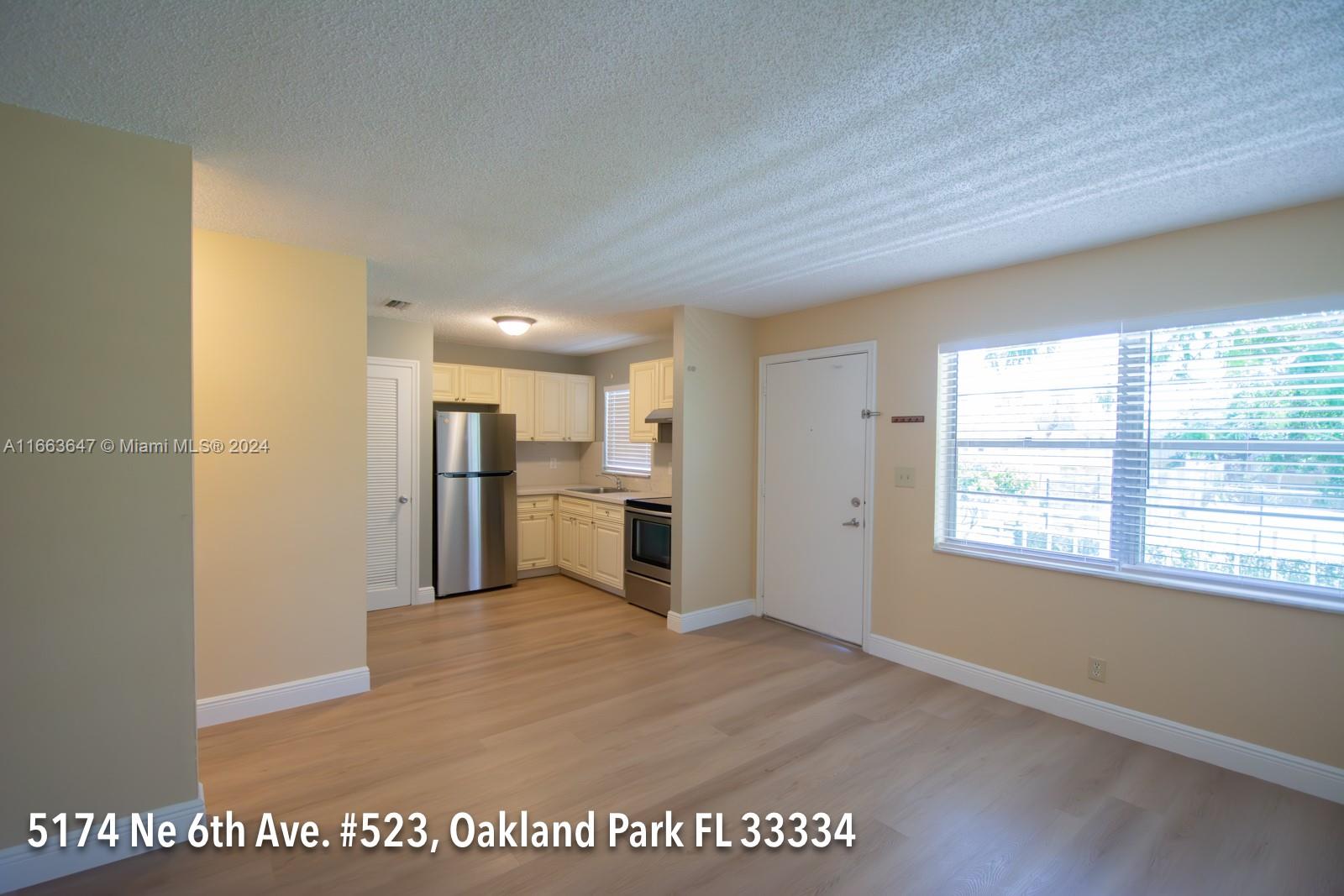 VILLAGE PARK AT OAKLAND C - Residential Lease