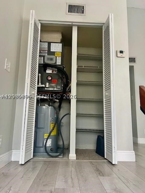 PARC VILLAGE CONDO - Residential Lease