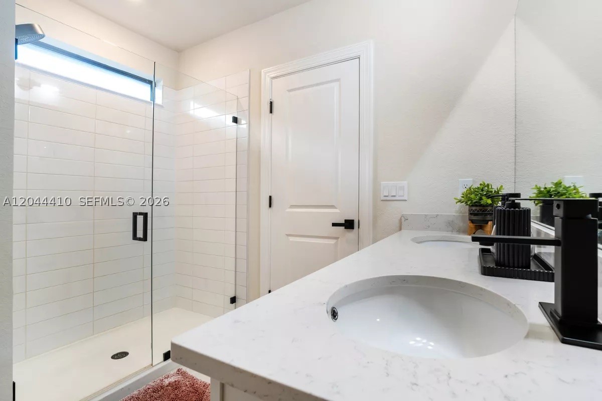 TRICITY PLAT - Residential