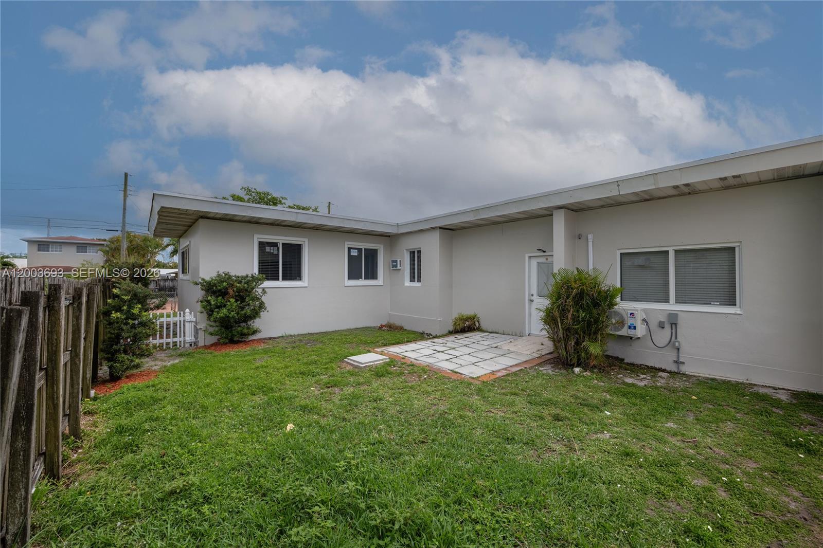 HOLLYWOOD PARK - Residential Income