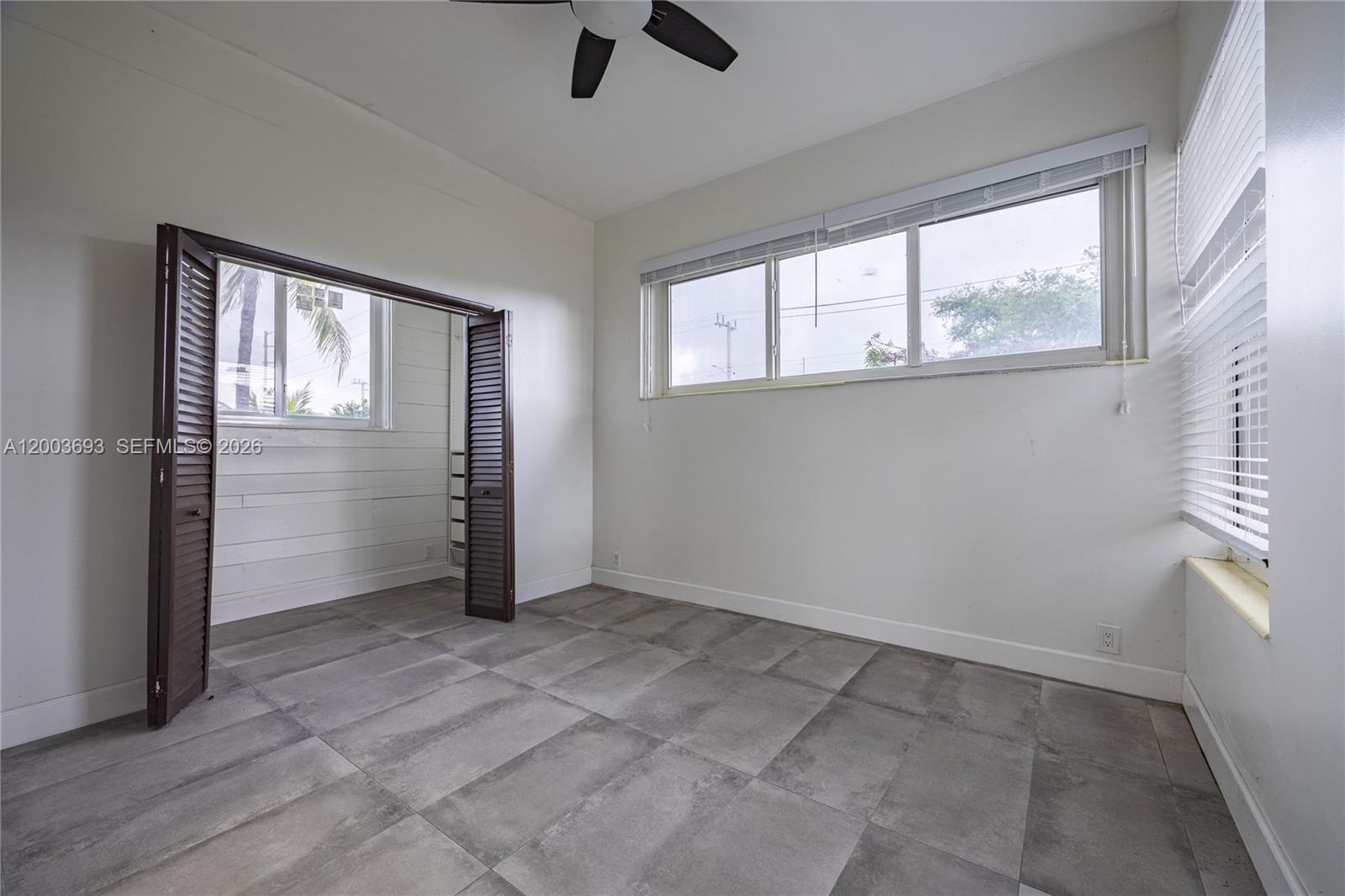 HOLLYWOOD PARK - Residential Income