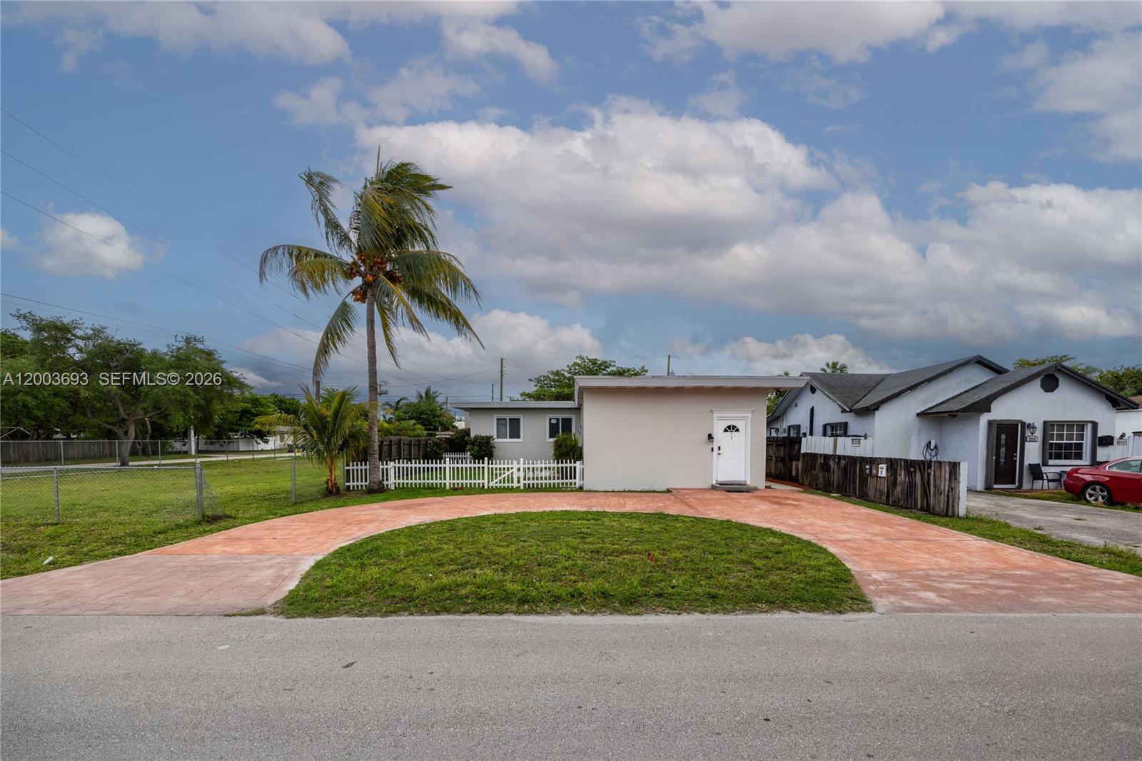 HOLLYWOOD PARK - Residential Income