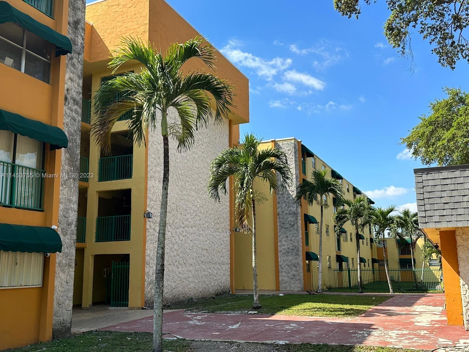 LAS ESTRELLAS CONDO - Residential Lease