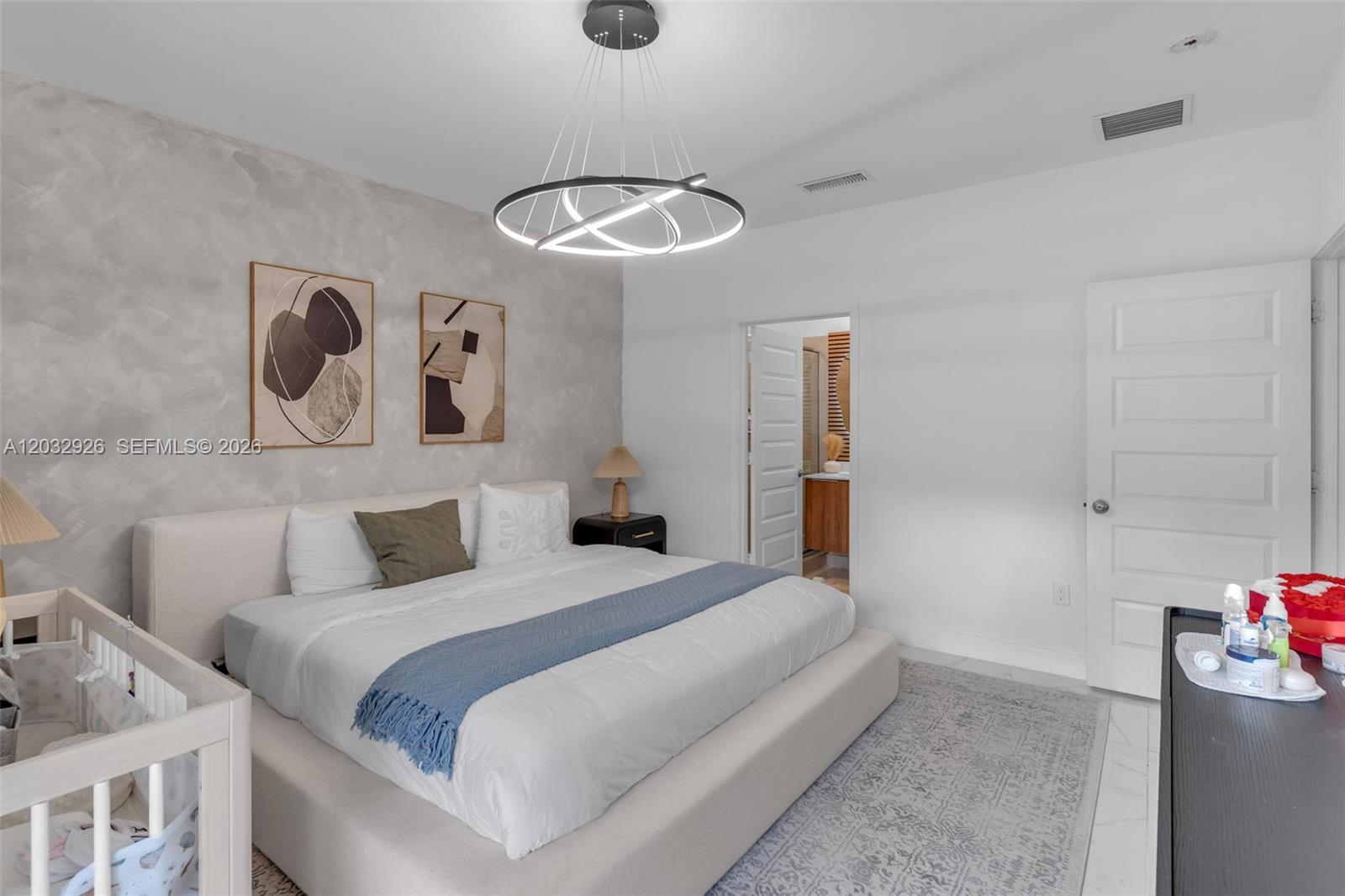 DOWNTOWN DORAL SOUTH PHAS - Residential