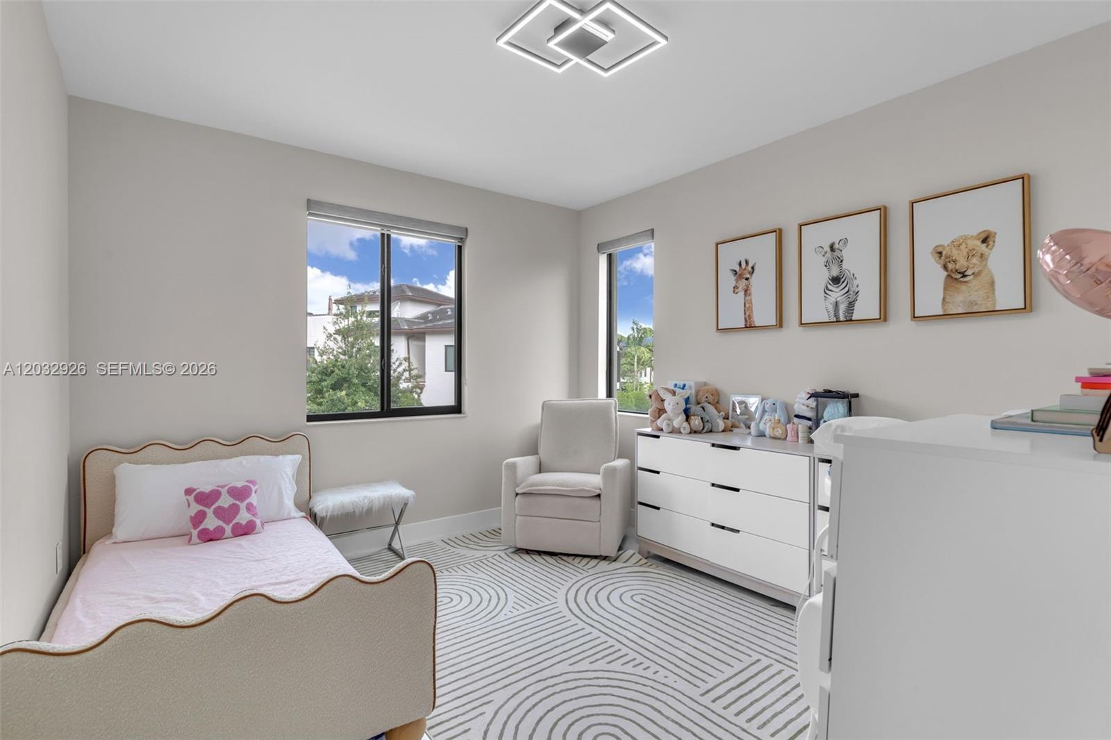 DOWNTOWN DORAL SOUTH PHAS - Residential