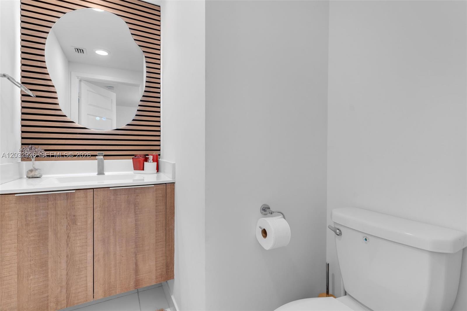 DOWNTOWN DORAL SOUTH PHAS - Residential