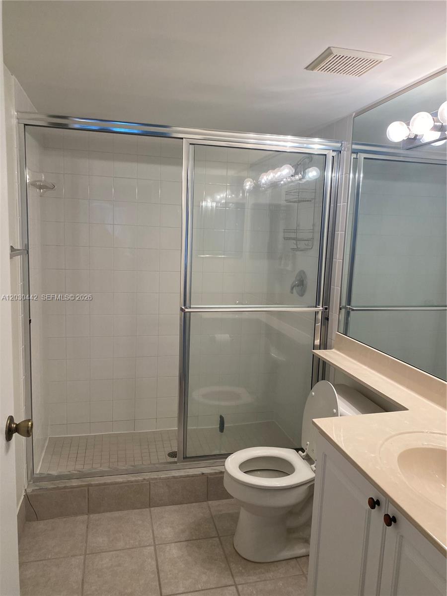 GRAND VIEW AT CRESTWOOD C - Residential Lease