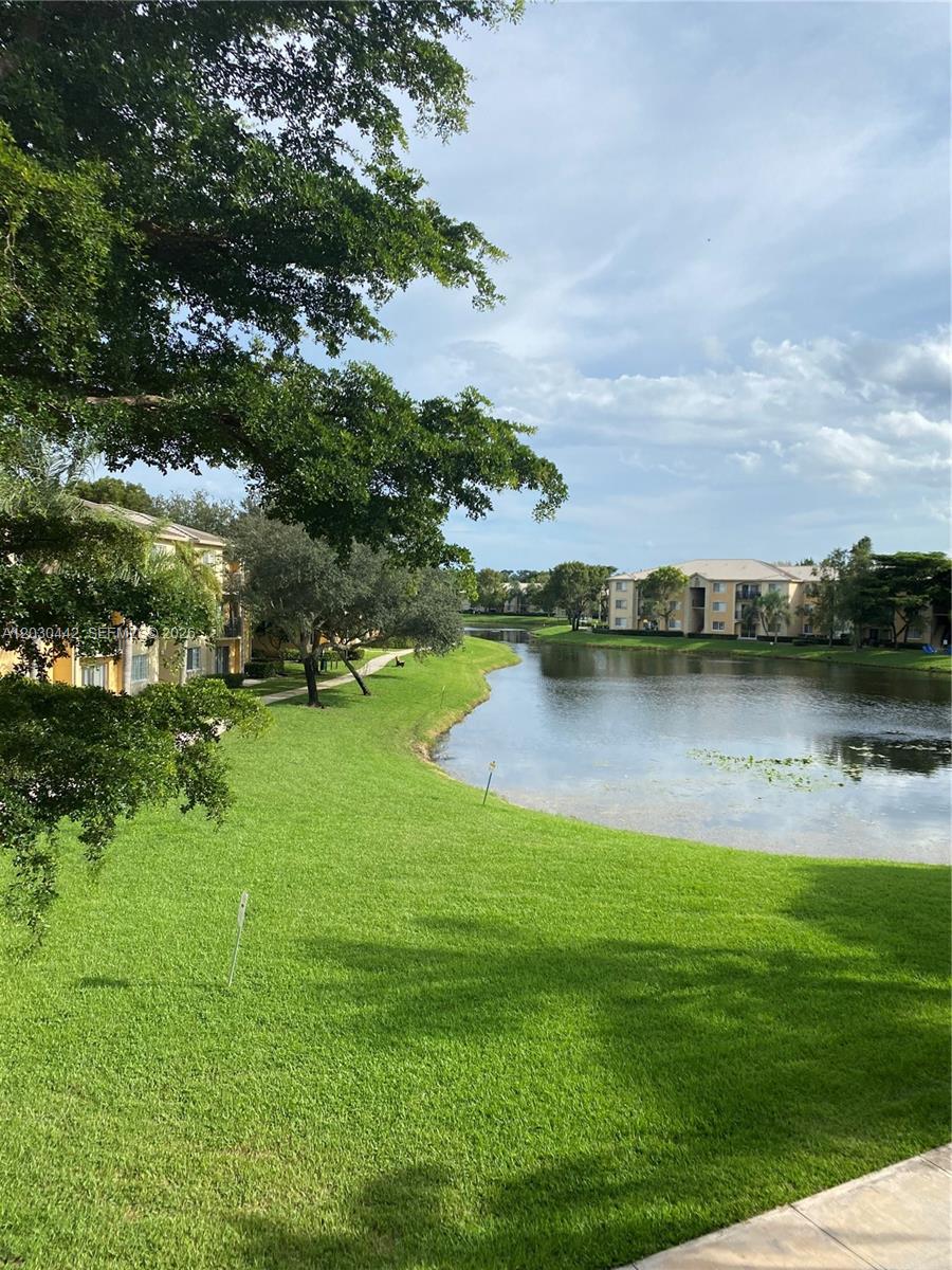 GRAND VIEW AT CRESTWOOD C - Residential Lease