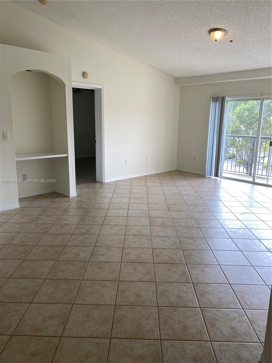 GRAND VIEW AT CRESTWOOD C - Residential Lease