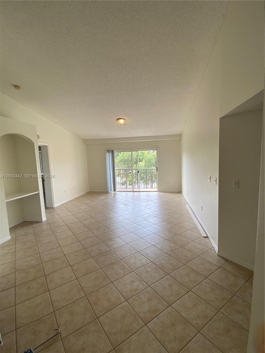GRAND VIEW AT CRESTWOOD C - Residential Lease