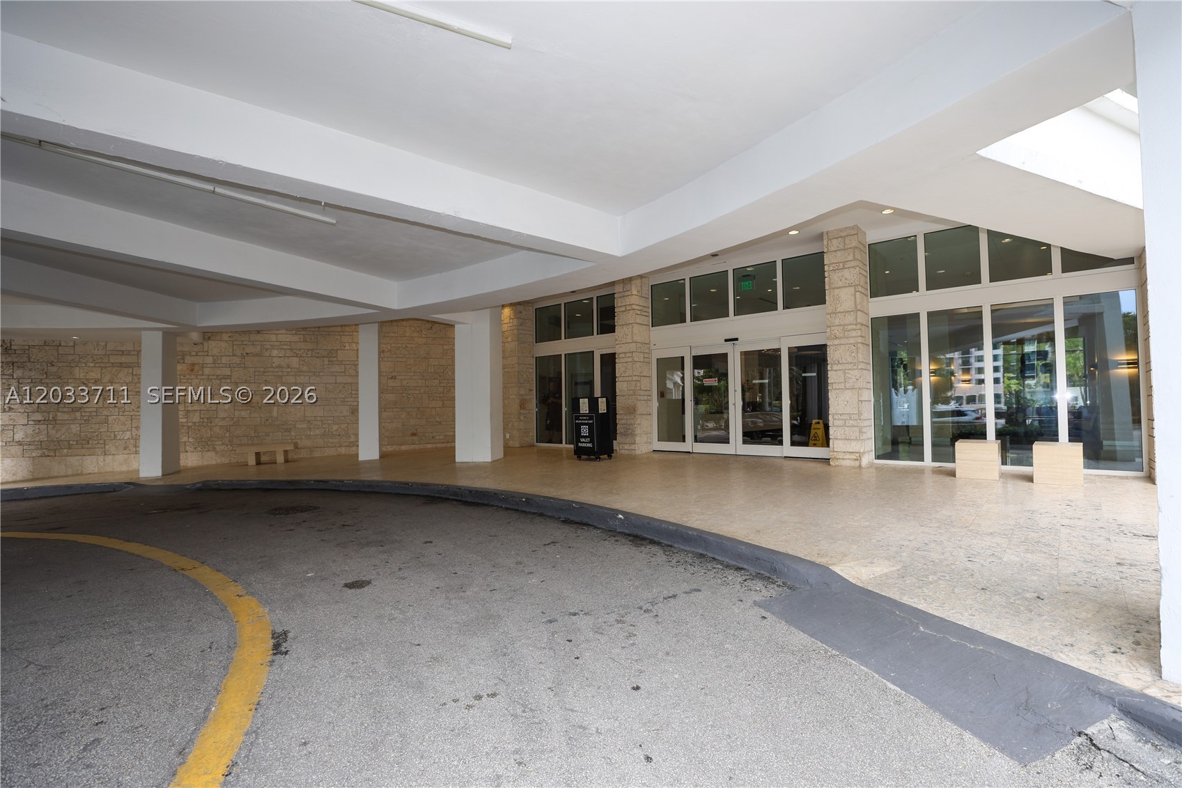 ARLEN HOUSE EAST CONDO - Residential