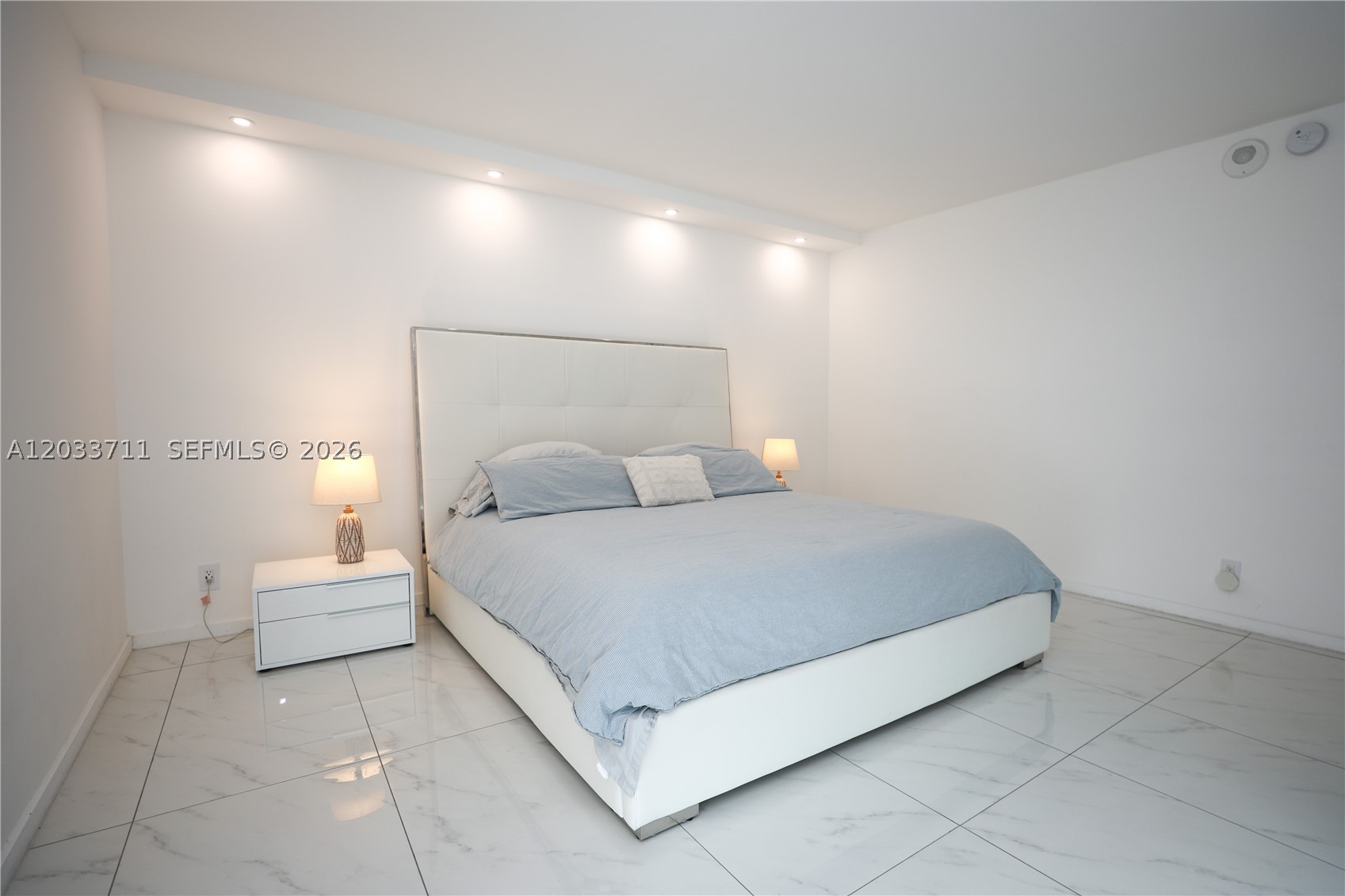 ARLEN HOUSE EAST CONDO - Residential