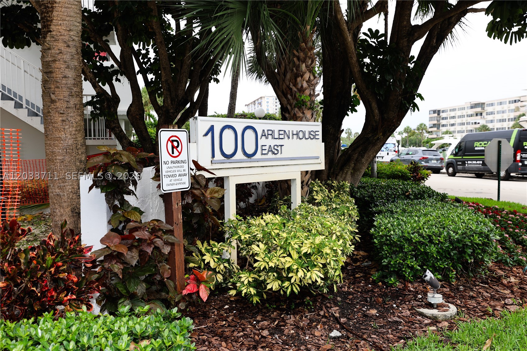 ARLEN HOUSE EAST CONDO - Residential