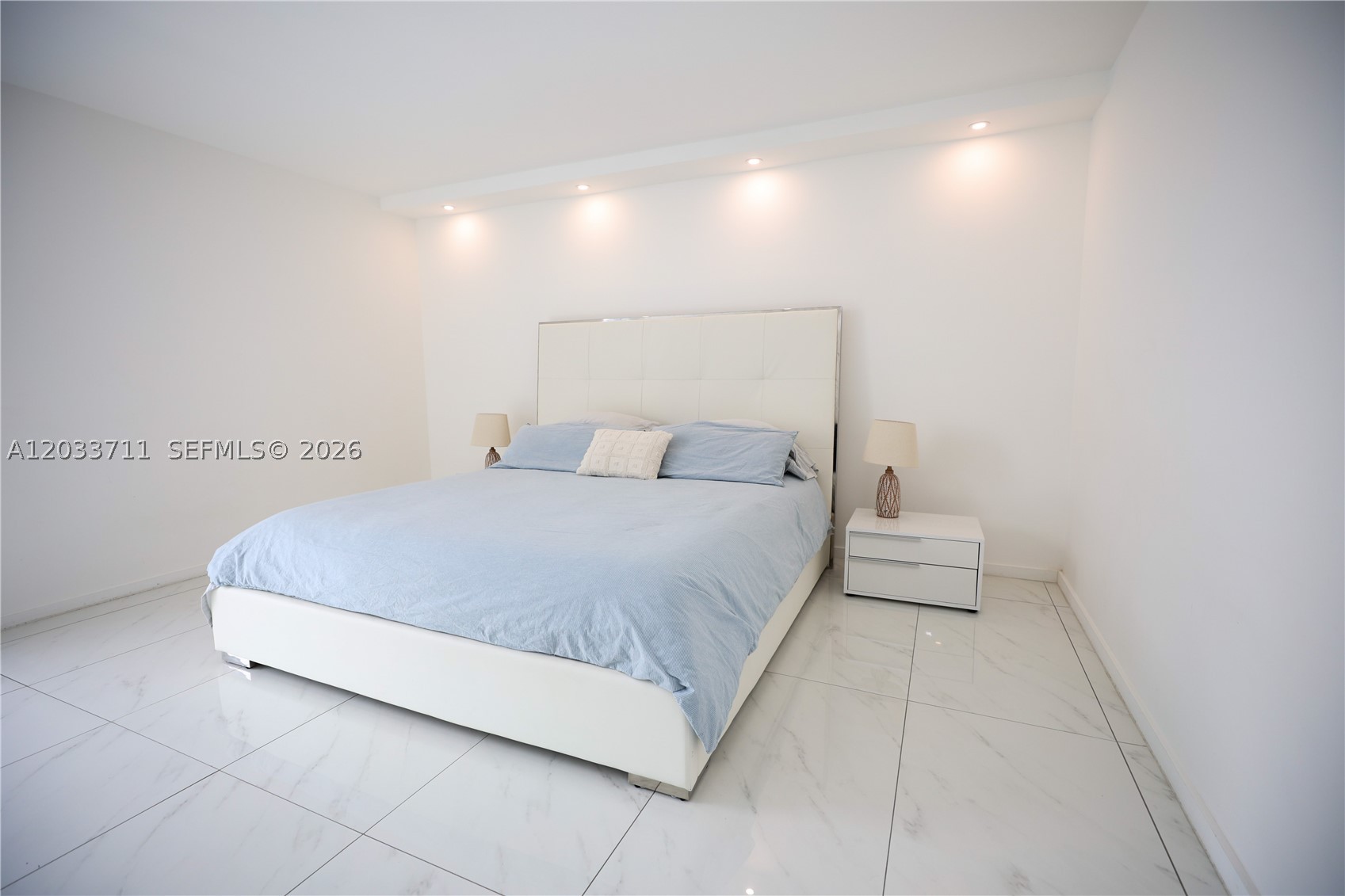 ARLEN HOUSE EAST CONDO - Residential