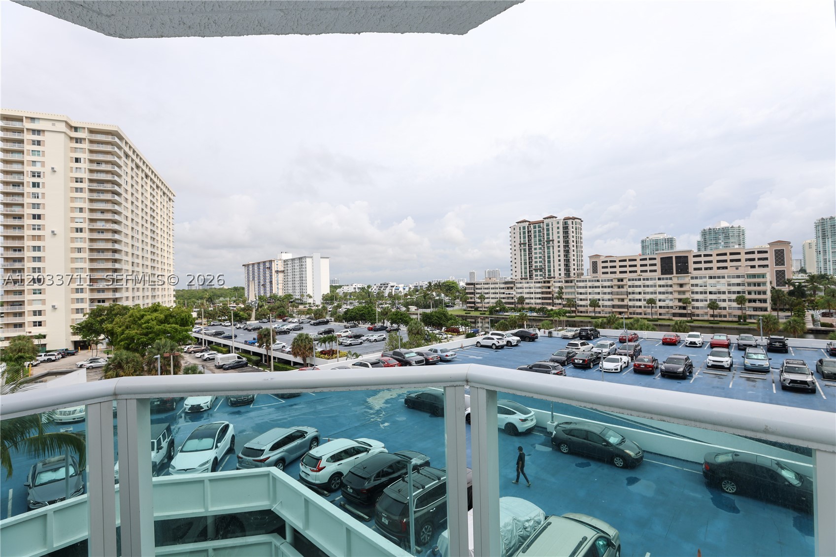 ARLEN HOUSE EAST CONDO - Residential
