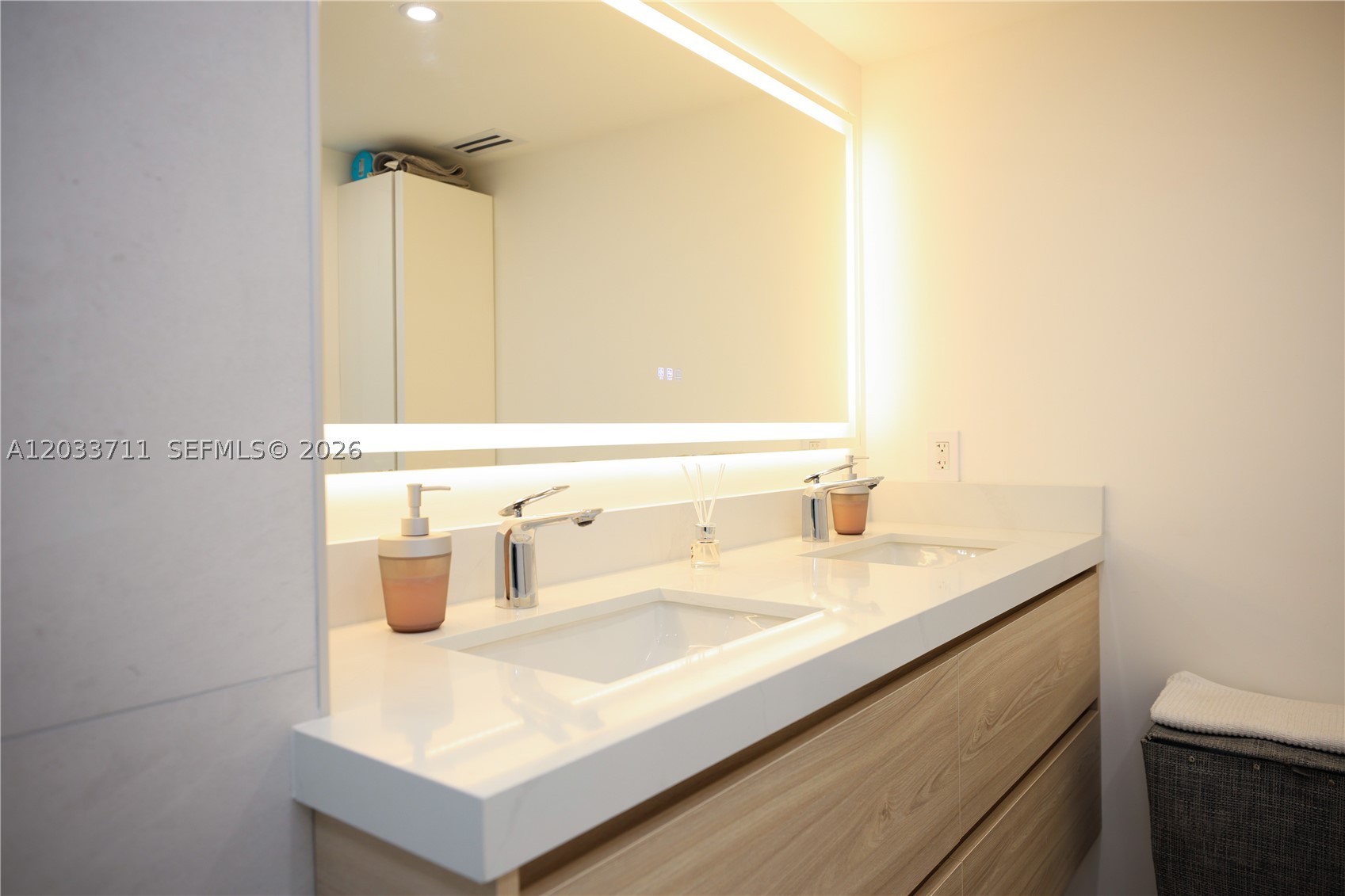 ARLEN HOUSE EAST CONDO - Residential