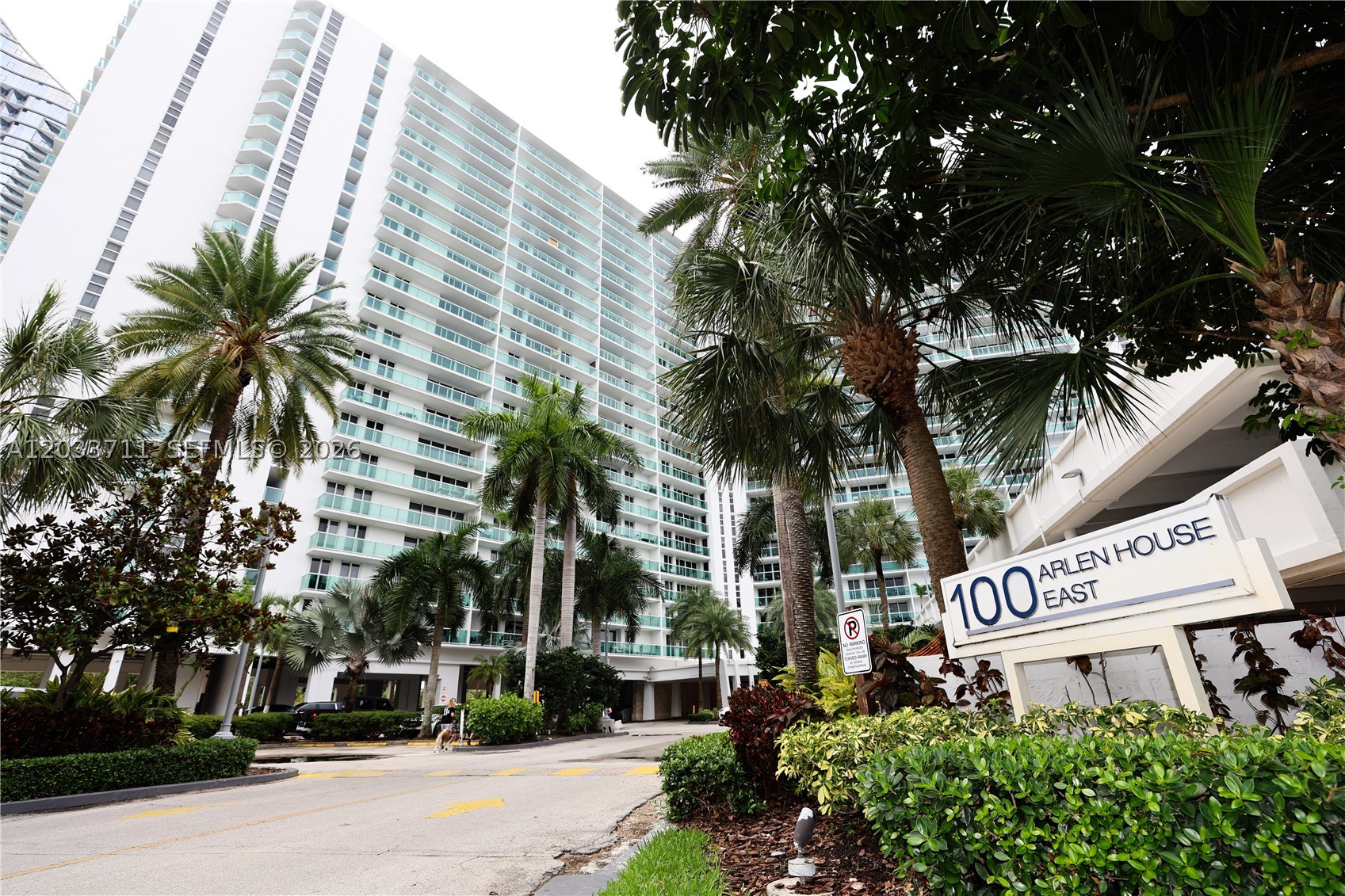 ARLEN HOUSE EAST CONDO - Residential