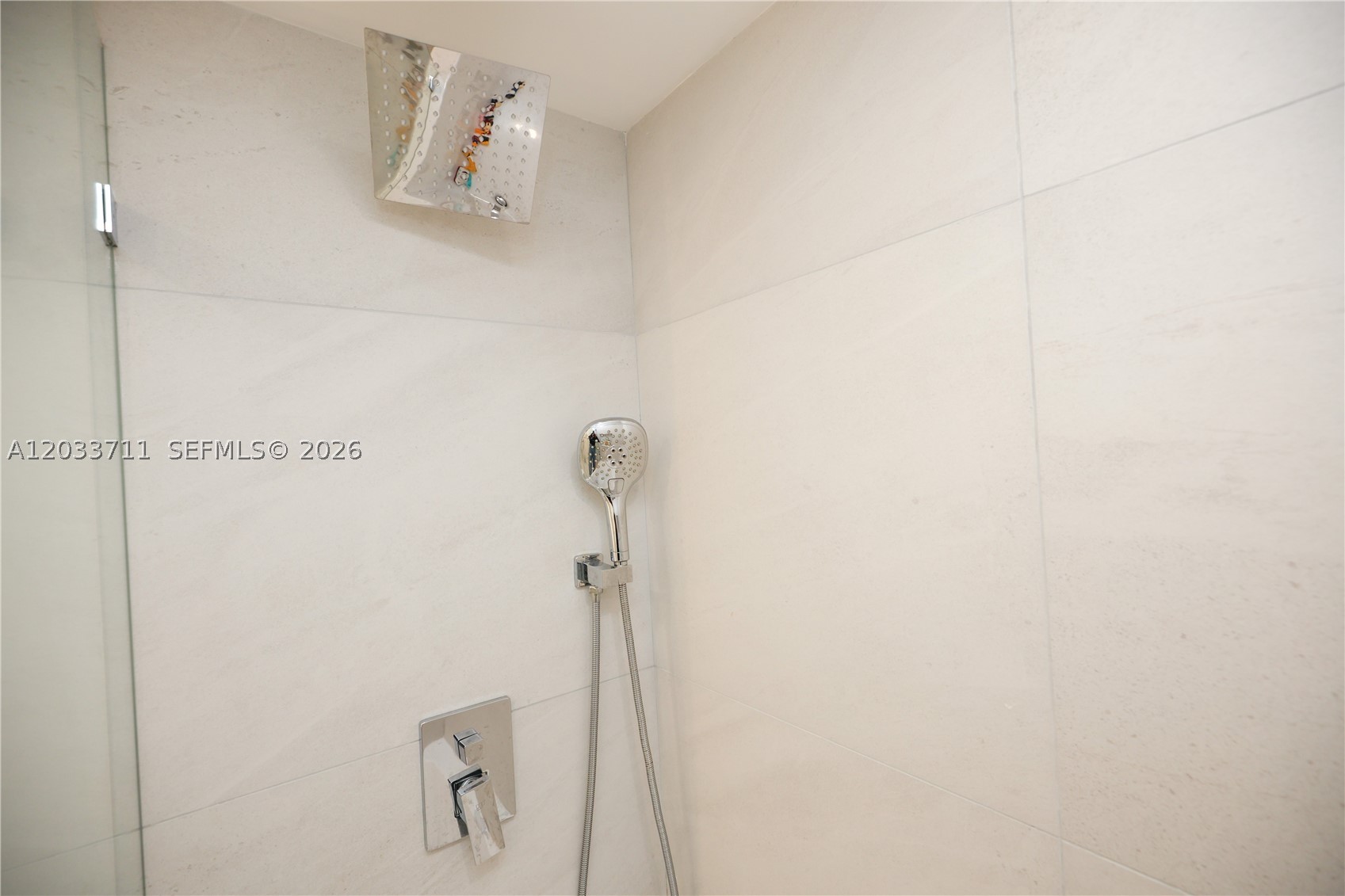 ARLEN HOUSE EAST CONDO - Residential