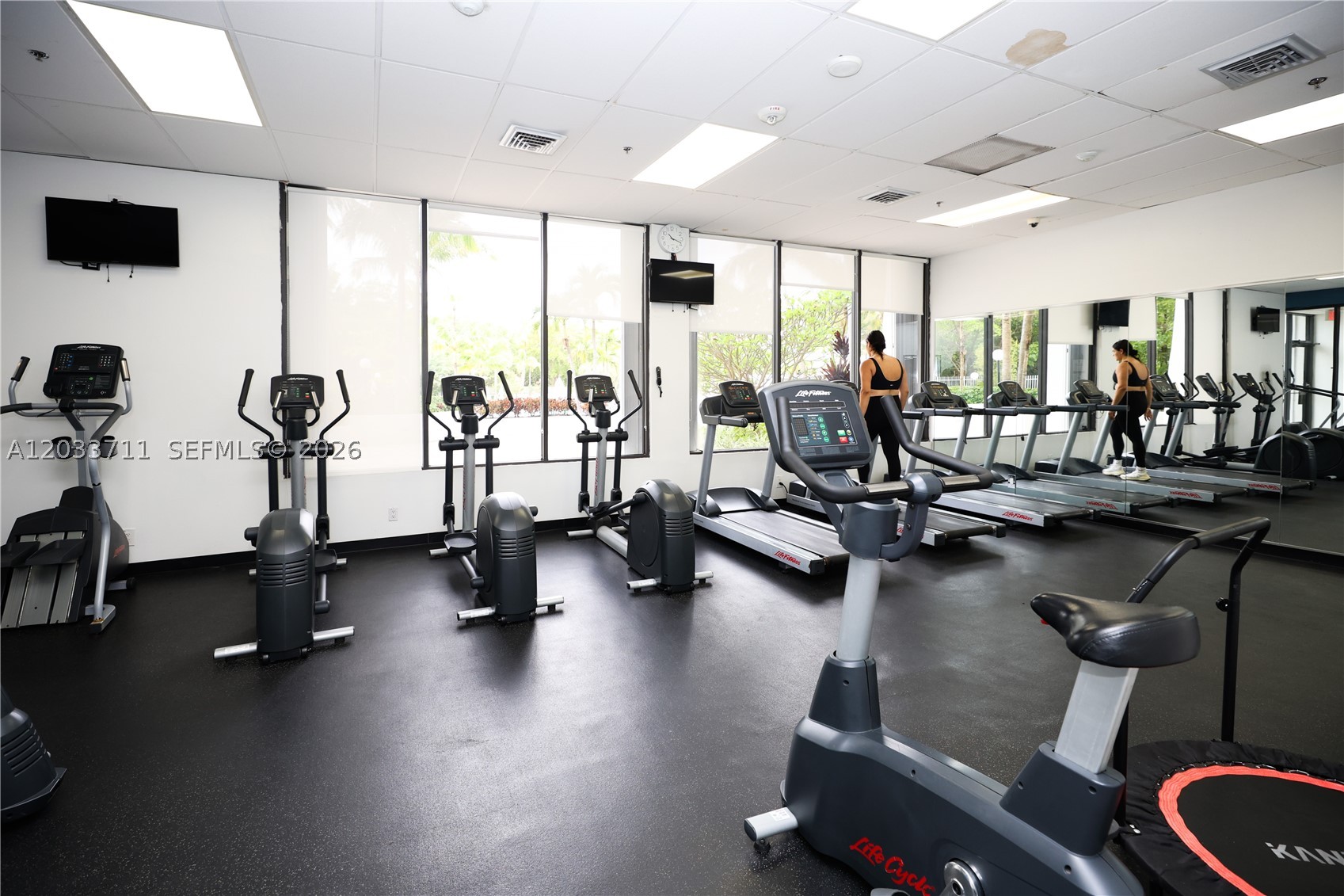 ARLEN HOUSE EAST CONDO - Residential