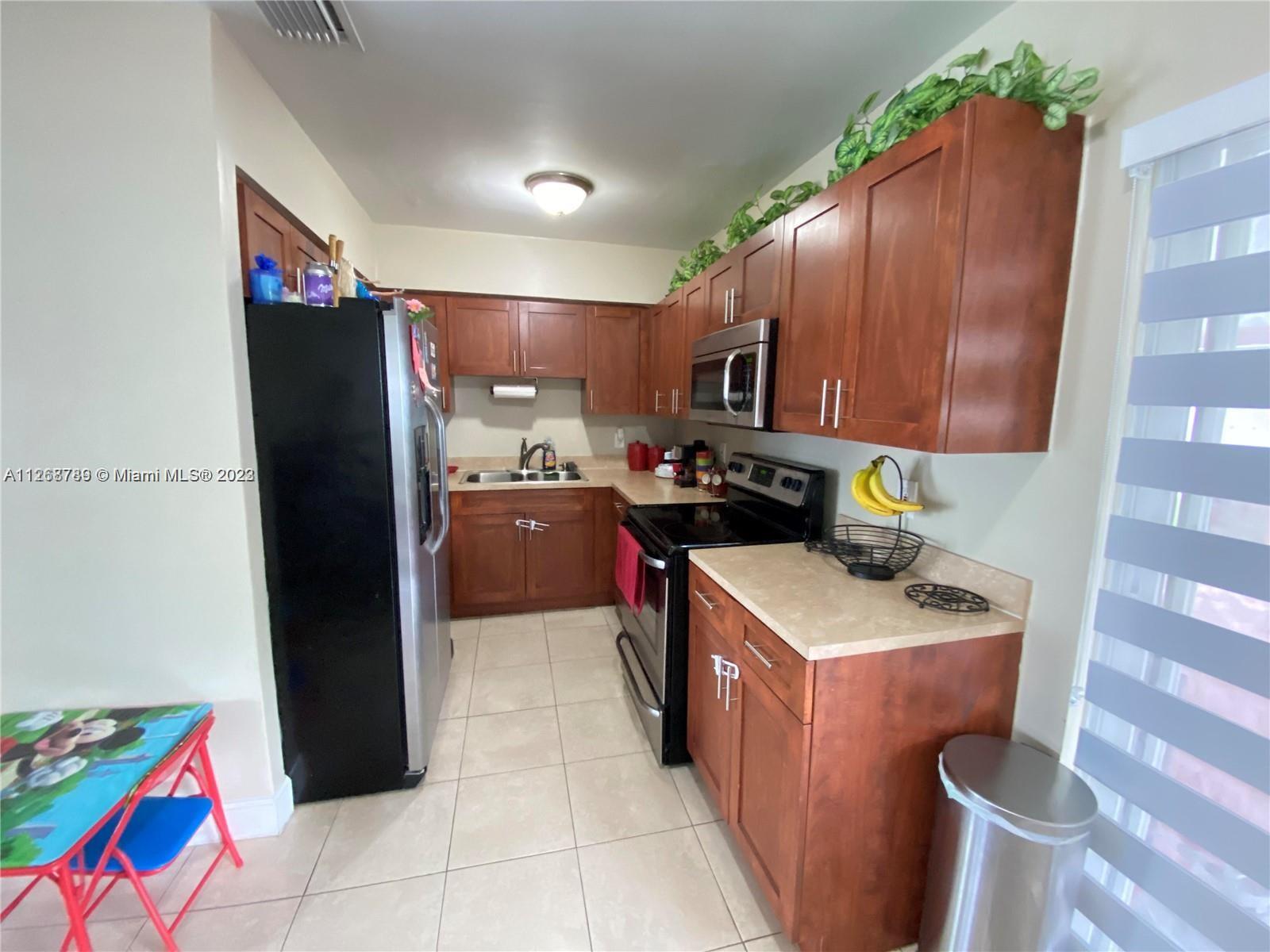 MYRTLE GROVE 1ST ADDN - Residential