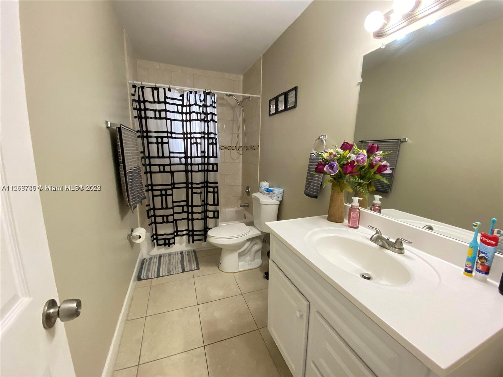 MYRTLE GROVE 1ST ADDN - Residential