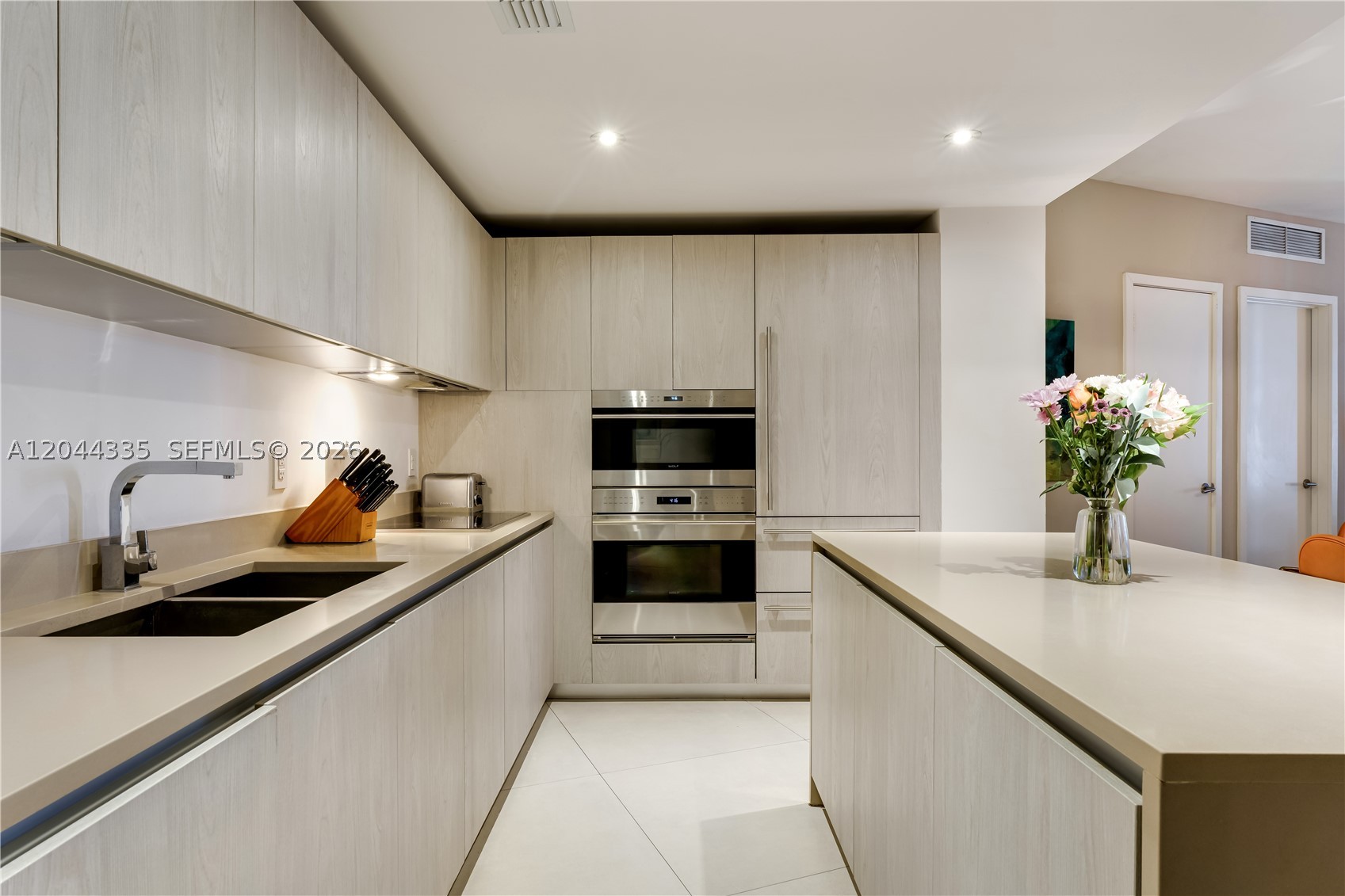 4111 SOUTH OCEAN DRIVE CO - Residential