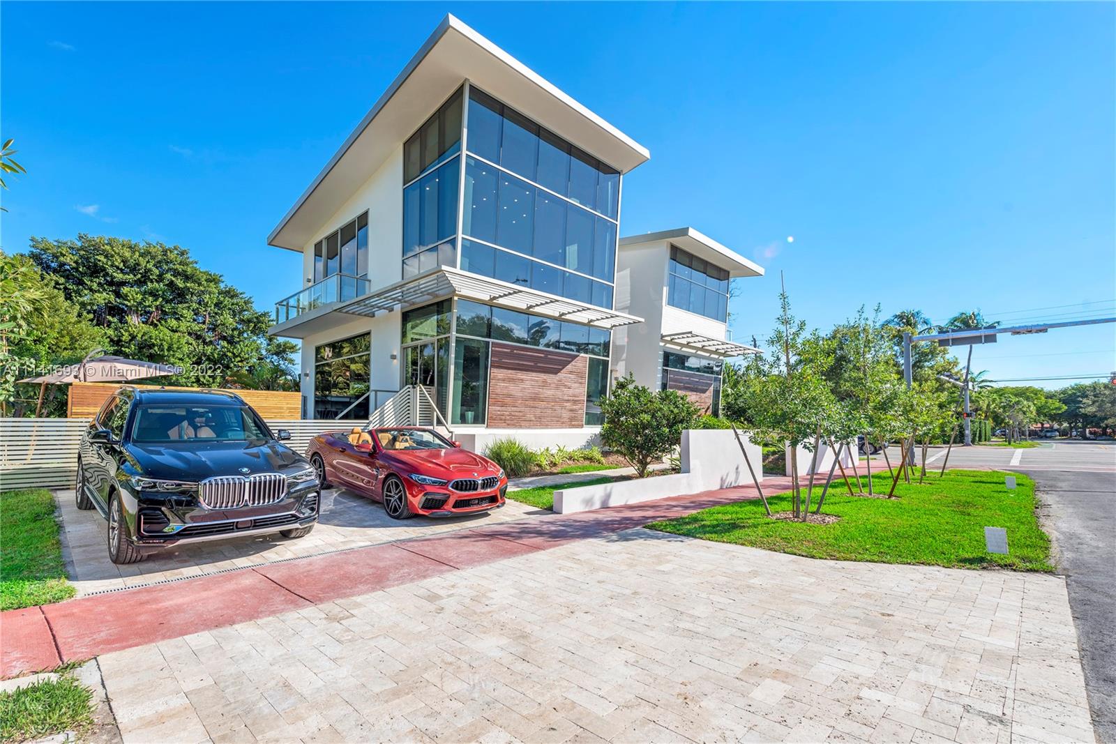 Just completed December 2021! One of a kind, beautifully crafted house in the heart of Miami Beach, on a corner lot facing a side street. 5 bed/5 bath design with a total area of 3,546 SF and just shy of 3,000 SF living area. About 570 SF of balconies/roof terrace. Two master suites for maximum flexibility. 30' glass wall facade with luxurious natural stone, aluminum and wood finishes. Great room features a soaring 27’ ceiling. Large windows throughout the house. Imported kitchen by Ornare with high quality quartz countertops/Bosch appliances. Soaking tubs, rain-head showers, body massage jets, heated back-lit mirrors, and more. Swimming pool with outdoor kitchen and outdoor shower. Whole house continued-supply power generator ready, never lose power or run out of gas during a hurricane.