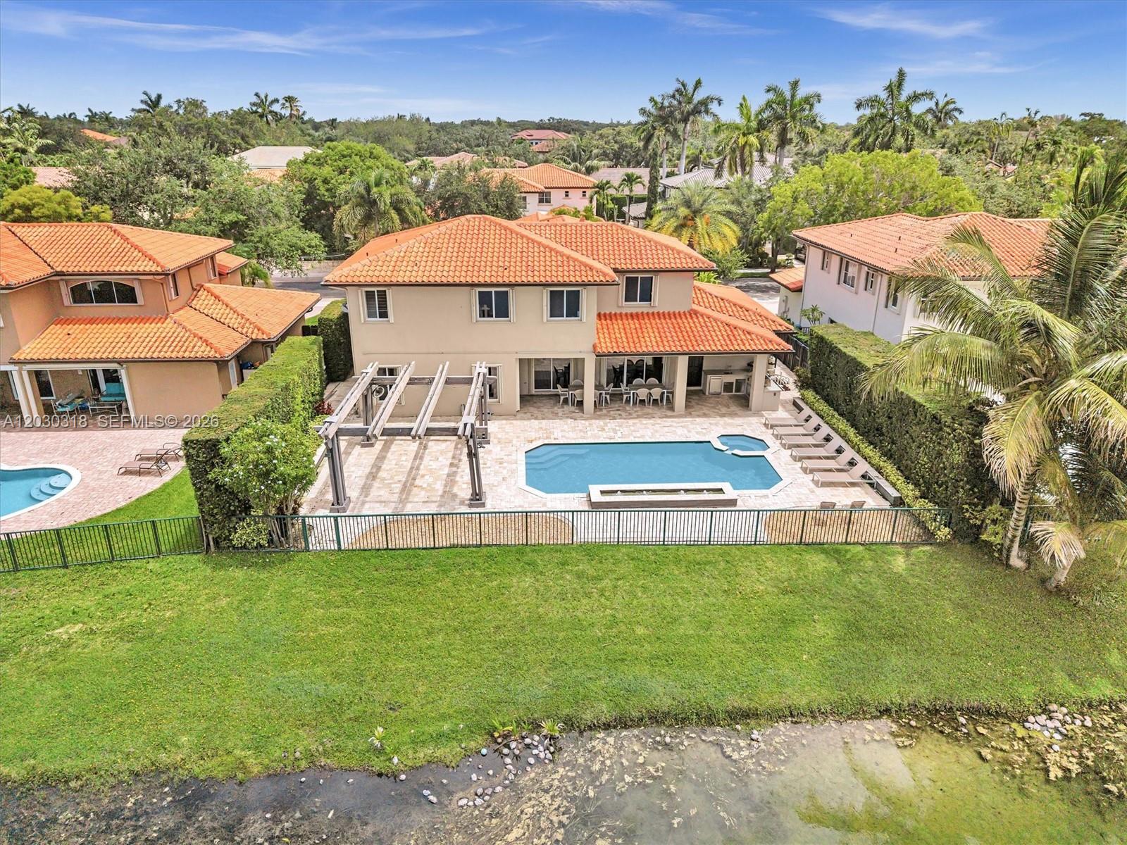 SILVERCREST LAKE ESTATES - Residential