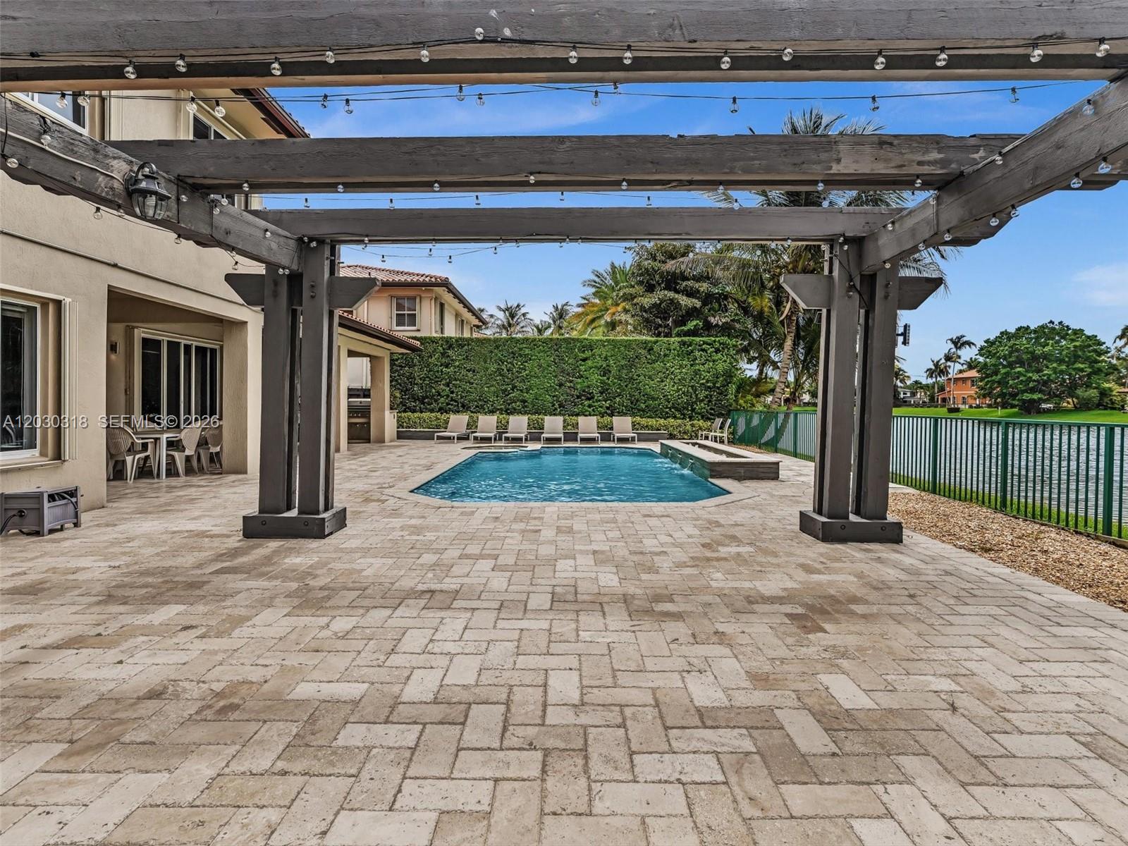 SILVERCREST LAKE ESTATES - Residential
